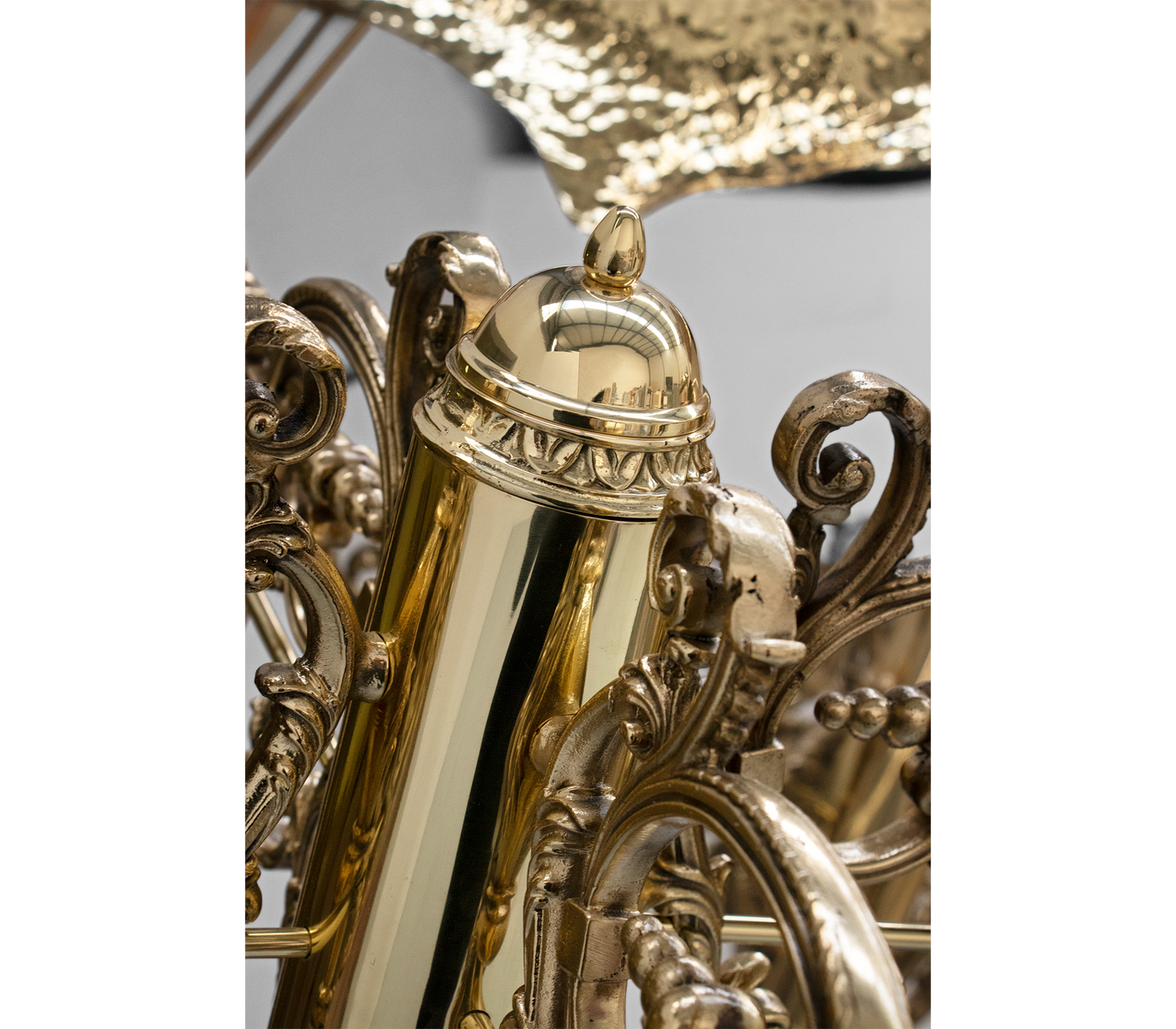 lumiere round mirror