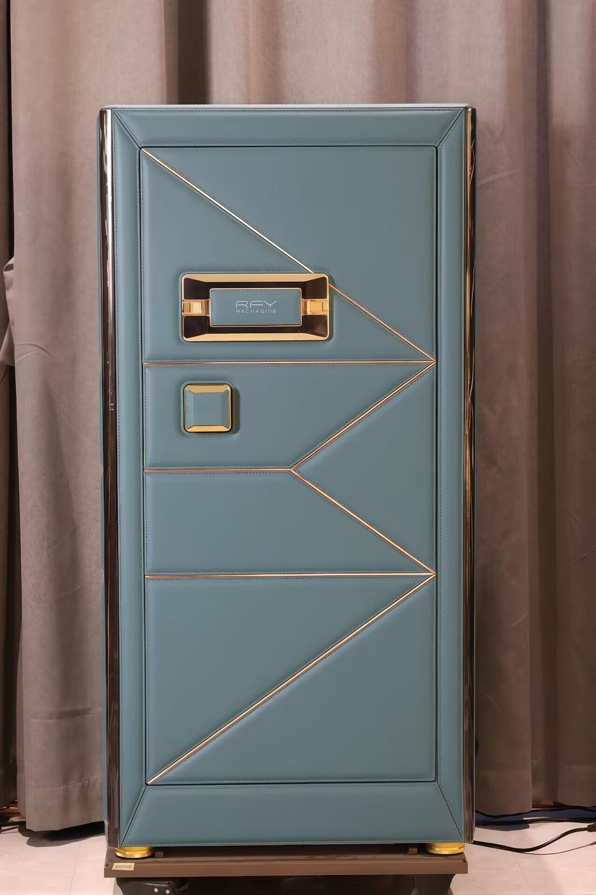 How to Choose a Luxury Safe That Fits Your Home and Lifestyle