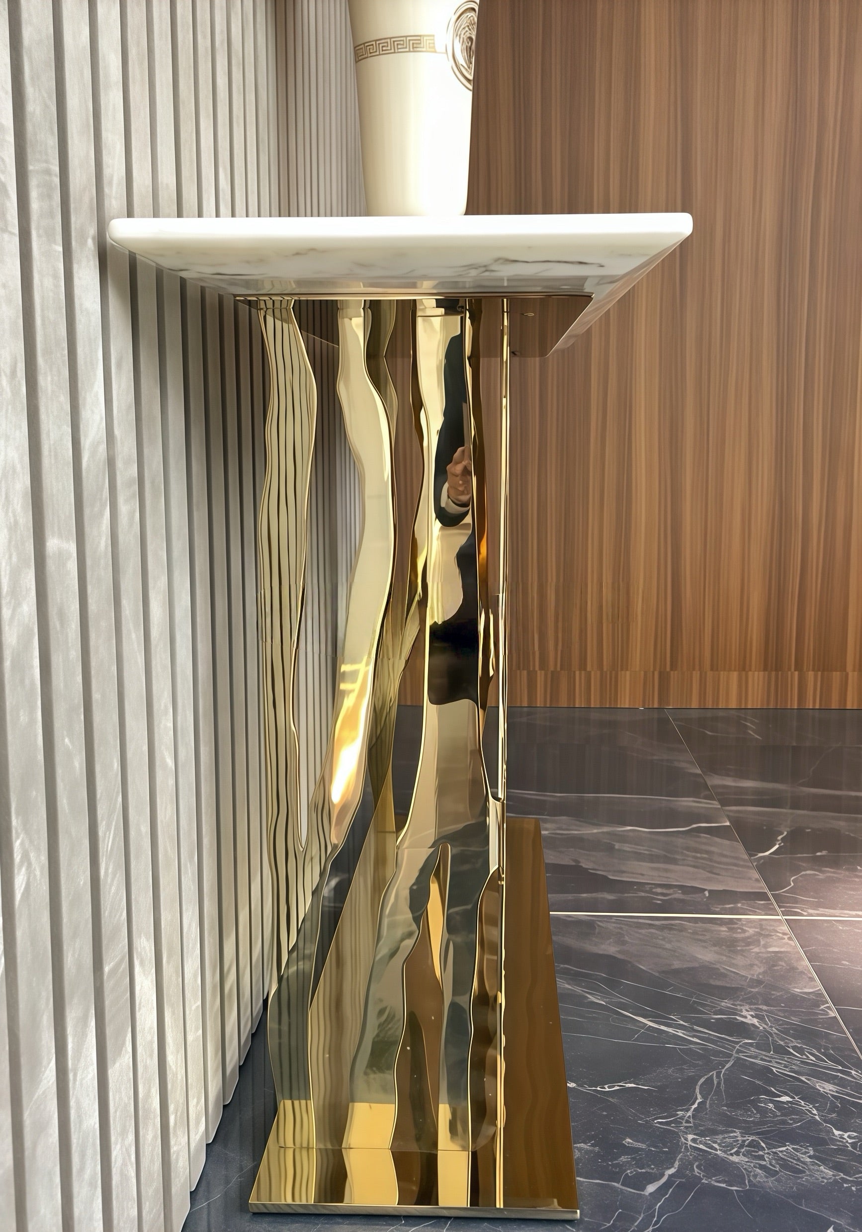 Wild corrugated stainless steel B-52 console