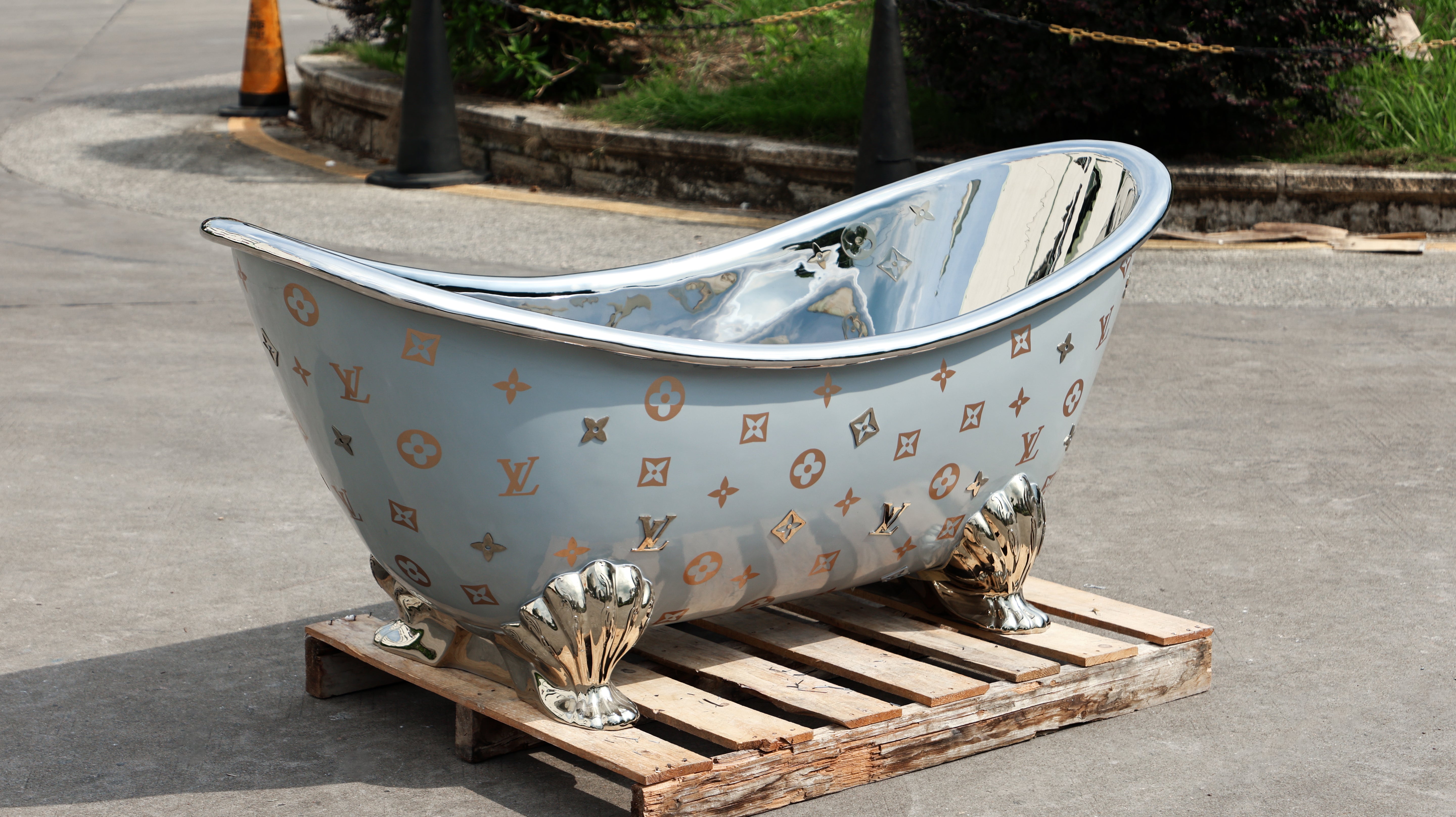 Luxurious Freestanding High End Stainless Steel Designer Bathtub