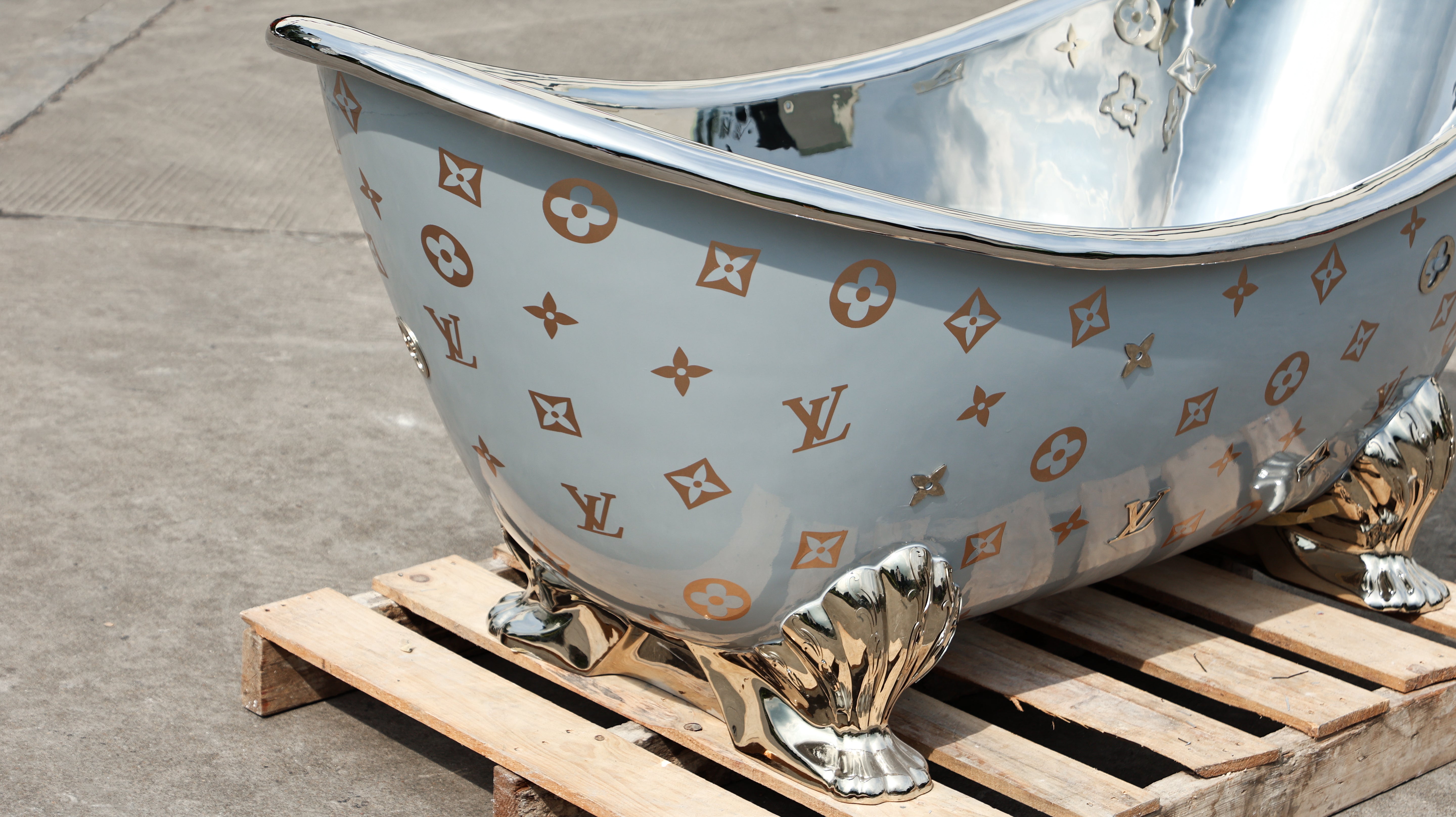 Luxurious Freestanding High End Stainless Steel Designer Bathtub