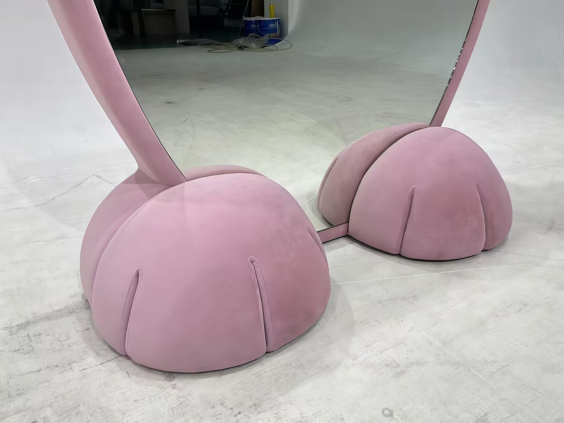 Bunny Modern Luxury Artistic Irregular Customize Pink Floor Mirror
