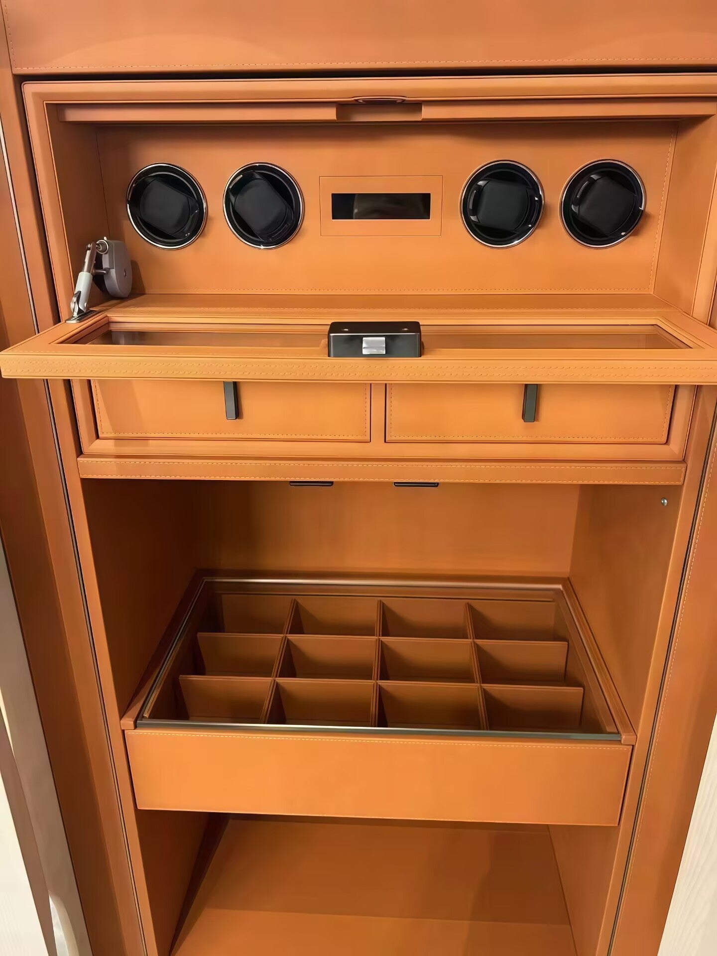 Modern Minimalism Artistic Leather Solid Wood Commission Cabinet