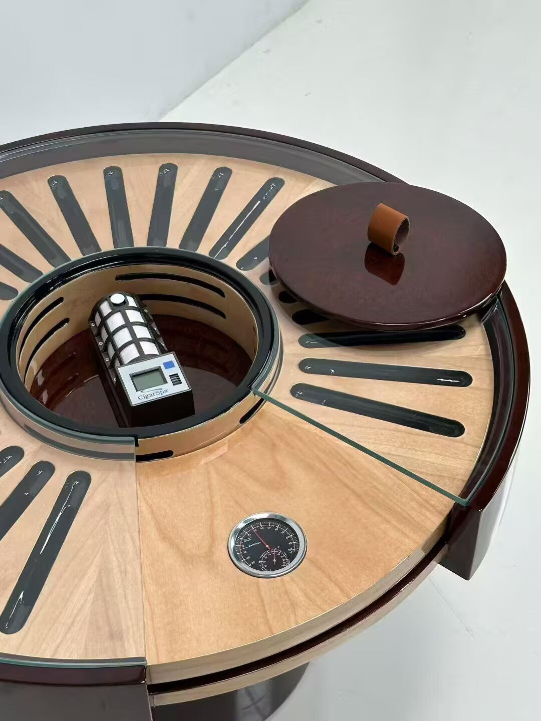 Italian Upscale Glass Minimalism Solid Wood Round Cigar Table