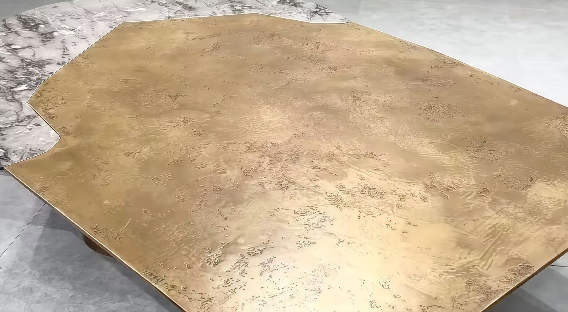 Living Room Creativity Irregular Splicing Upscale Metal Coffee Table
