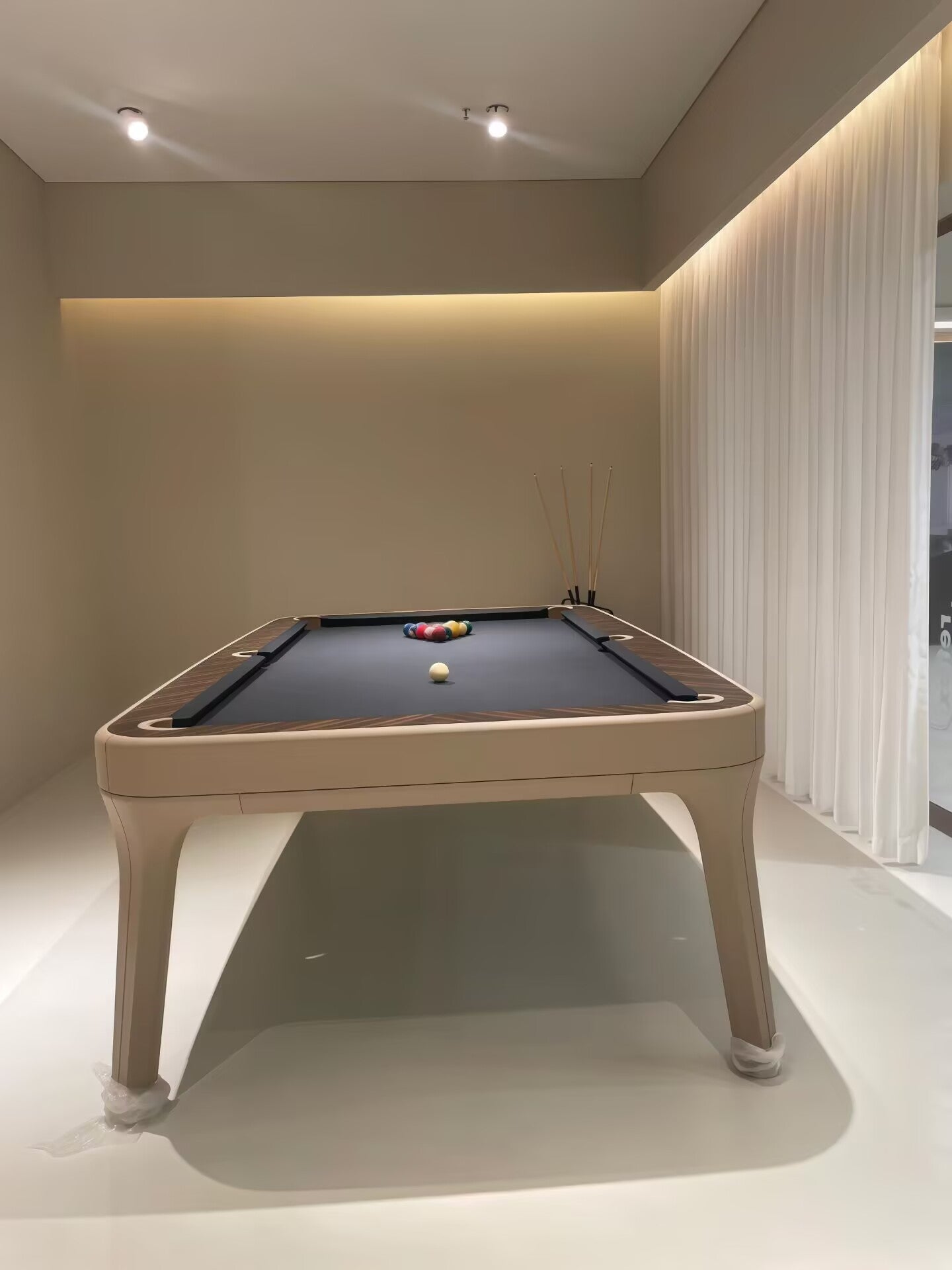 Dandy Luxury Italian Highend Designer Solid Wood Billiard Table
