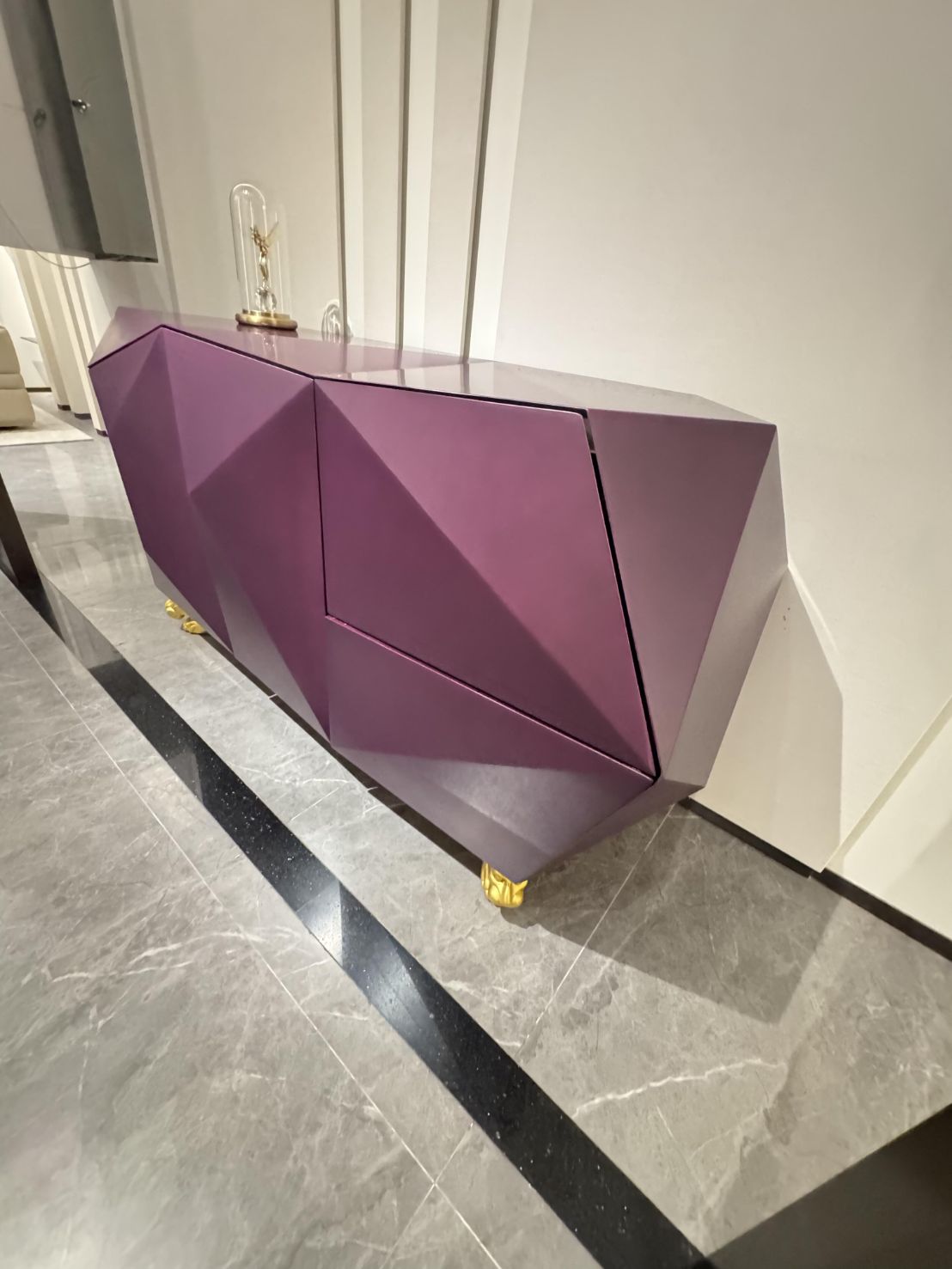 DIAMOND AMETHYST Light luxury solid wood irregular sideboard