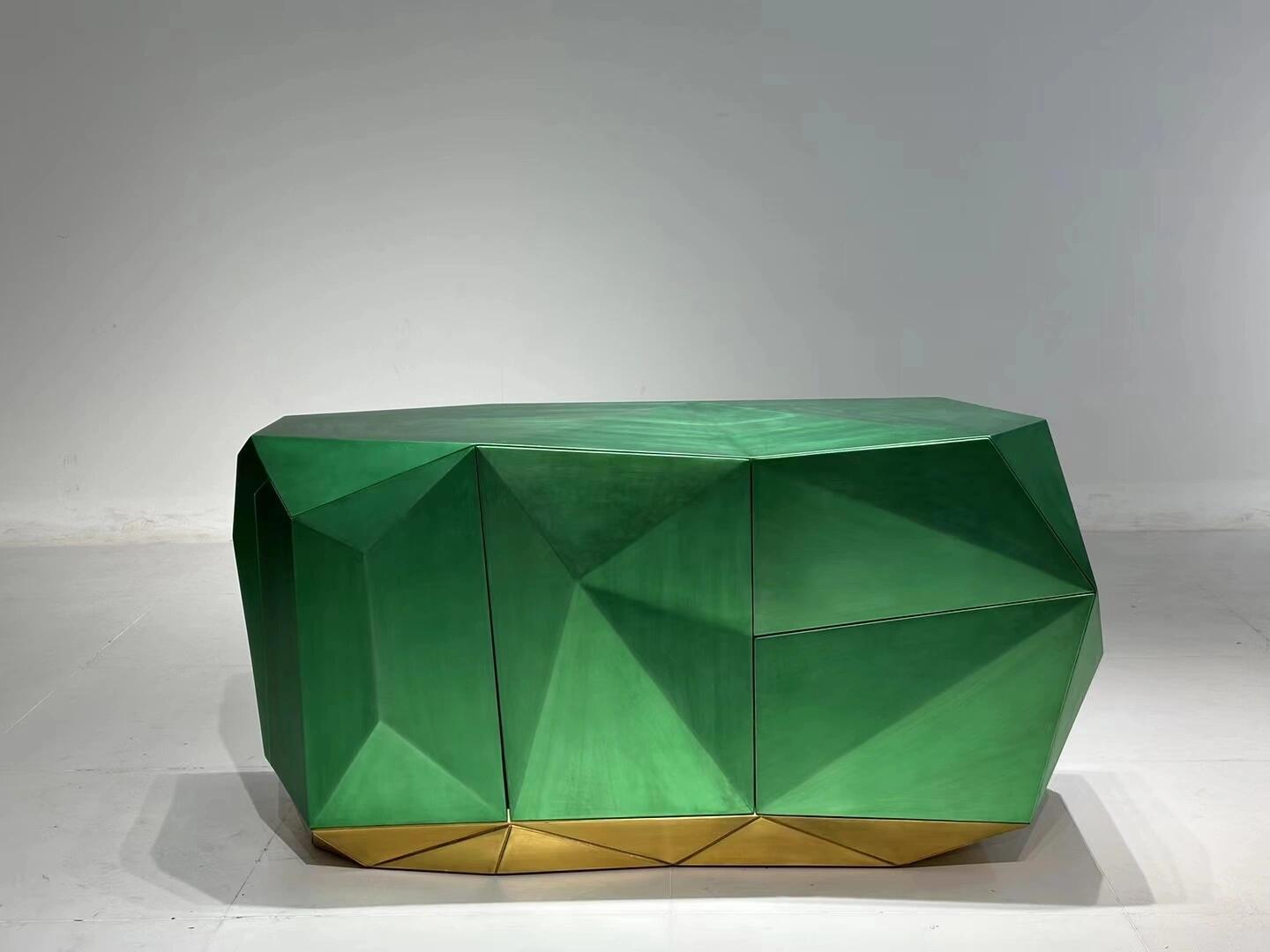 DIAMOND EMERALD Modern light luxury irregular solid wood sideboard