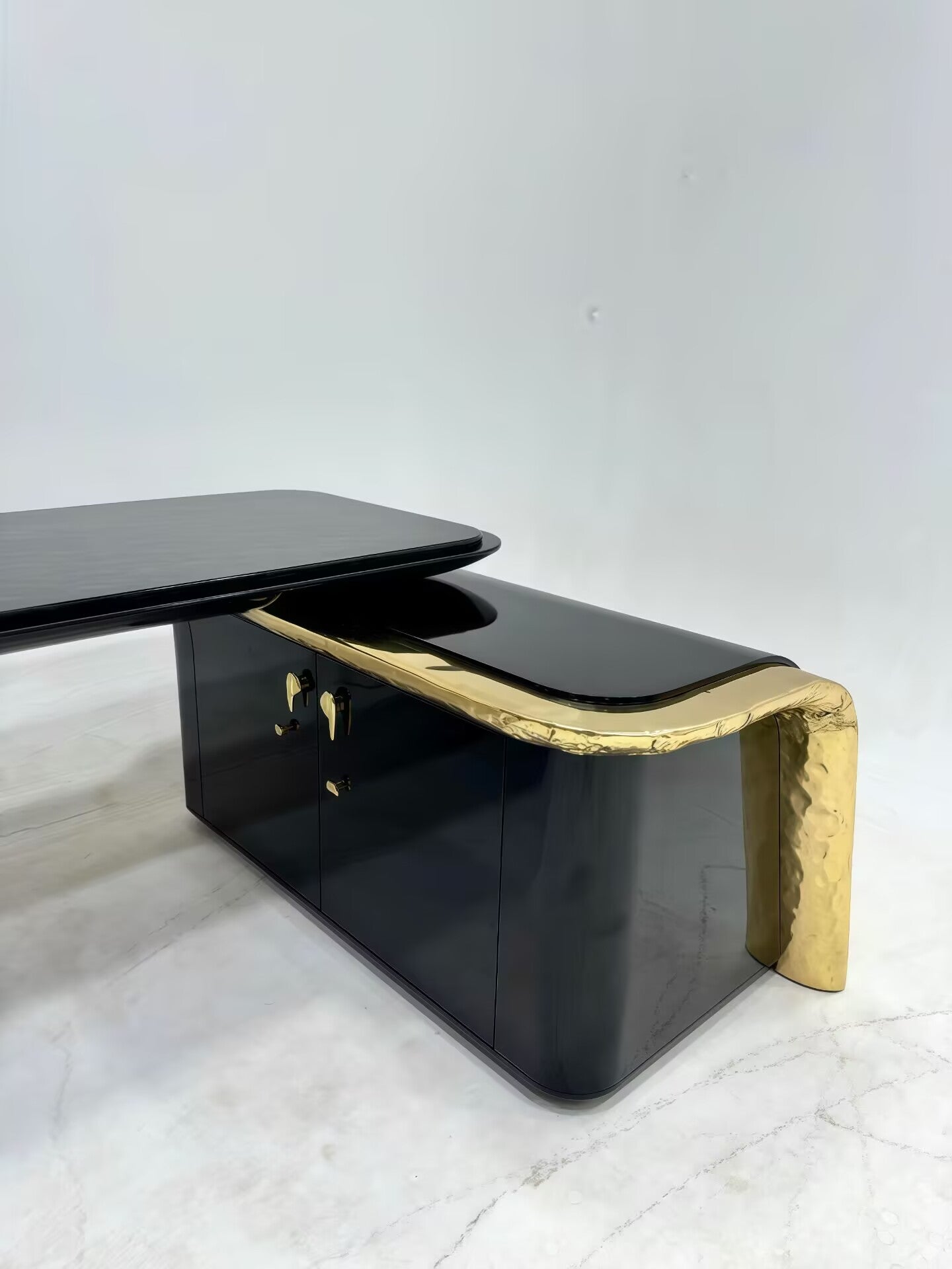 Italian Luxurious Upscale Brass Solid Wood Corner Office Desk