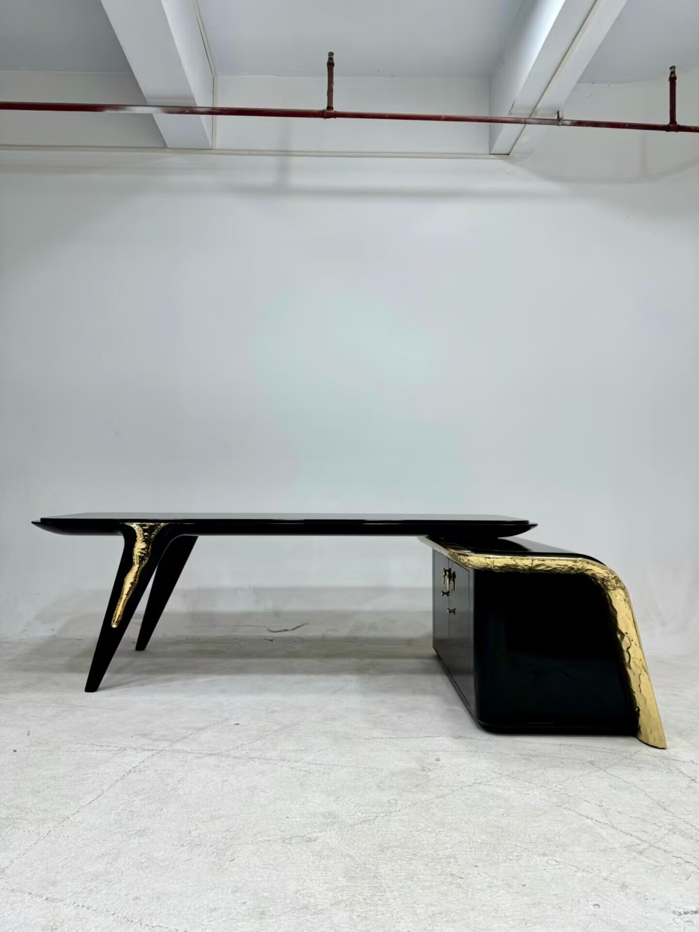 Italian Luxurious Upscale Brass Solid Wood Corner Office Desk