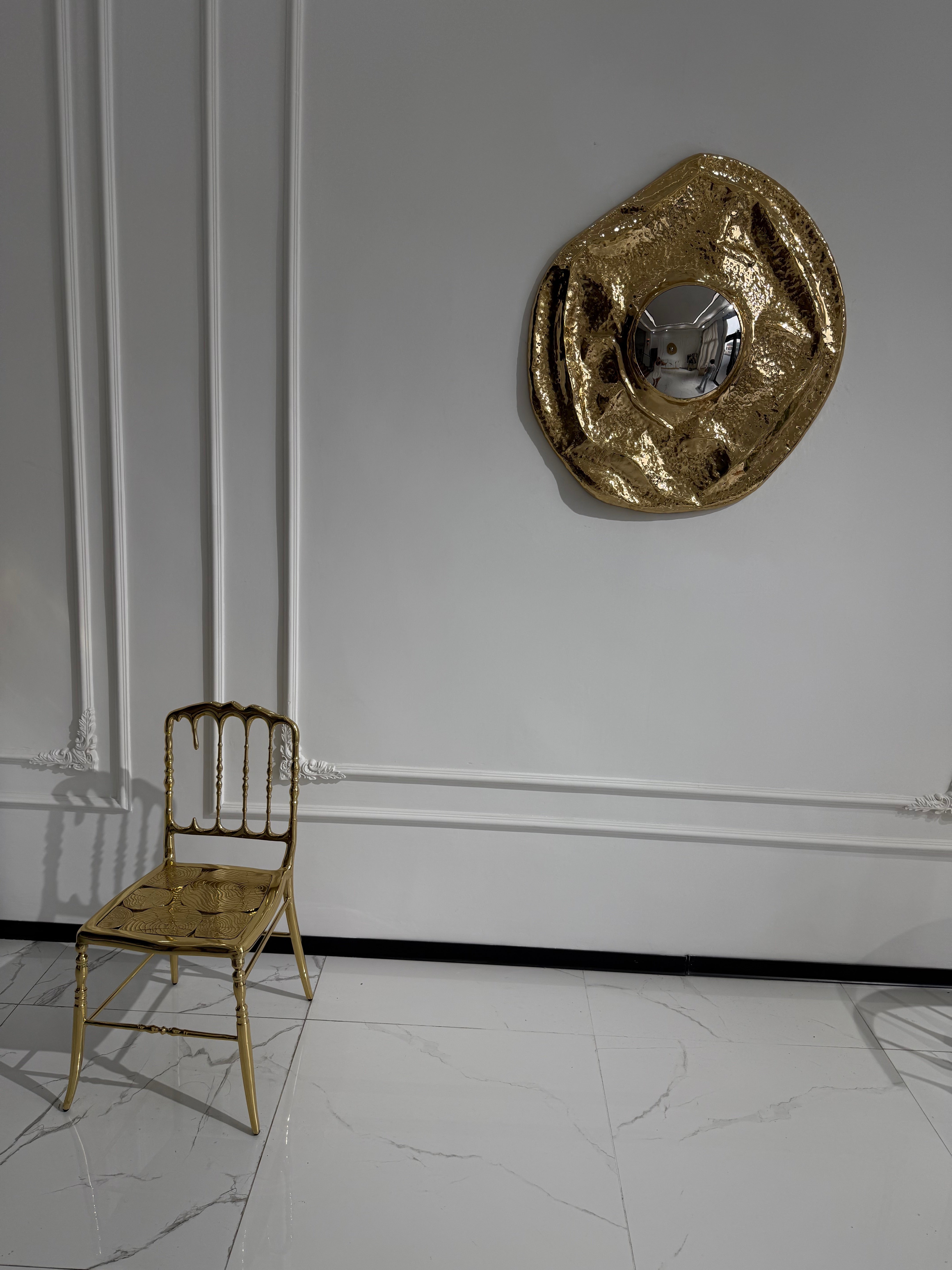 LUXURY EMPORIUM CHAIR MADE OF BRASS