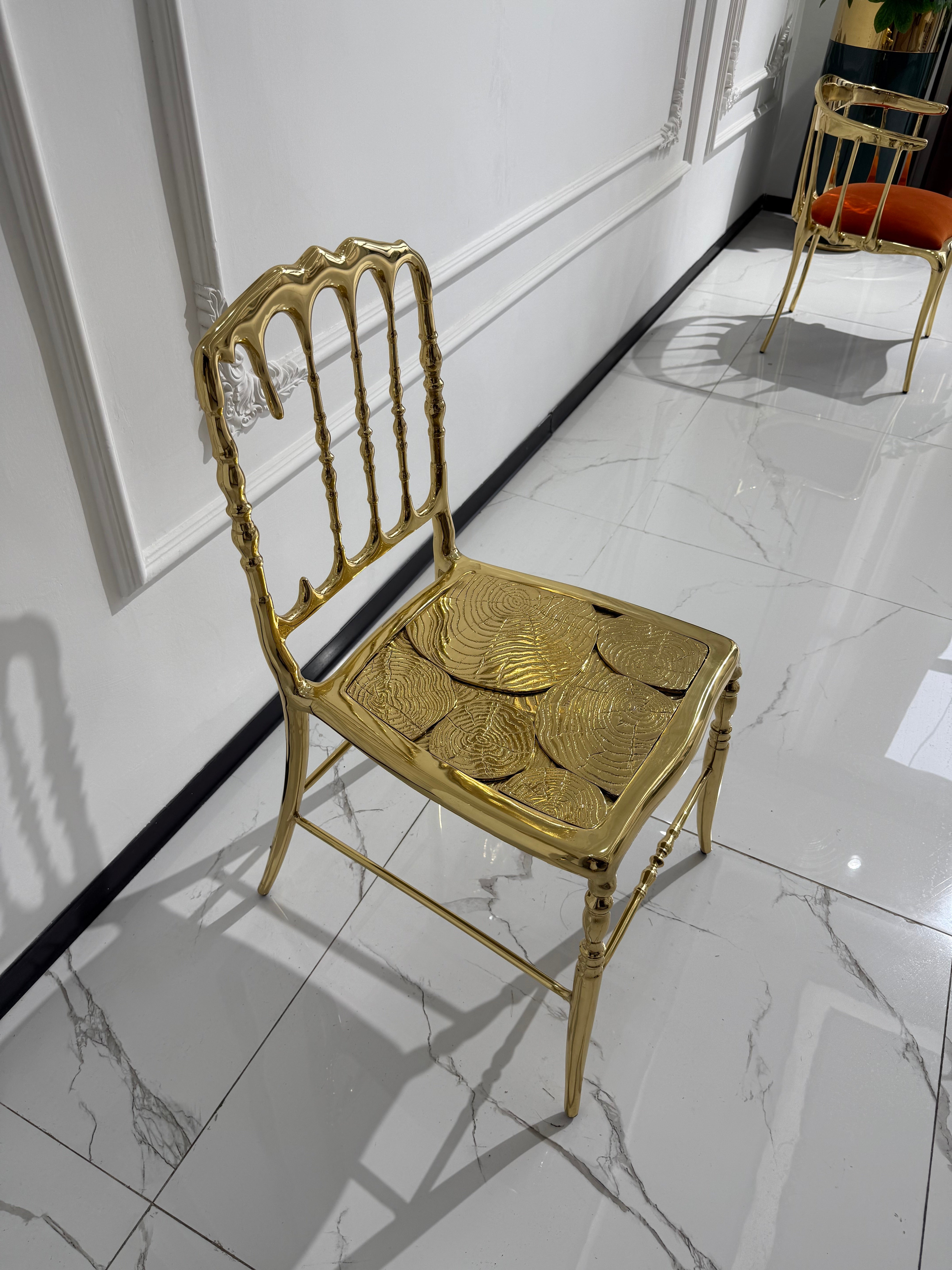 LUXURY EMPORIUM CHAIR MADE OF BRASS
