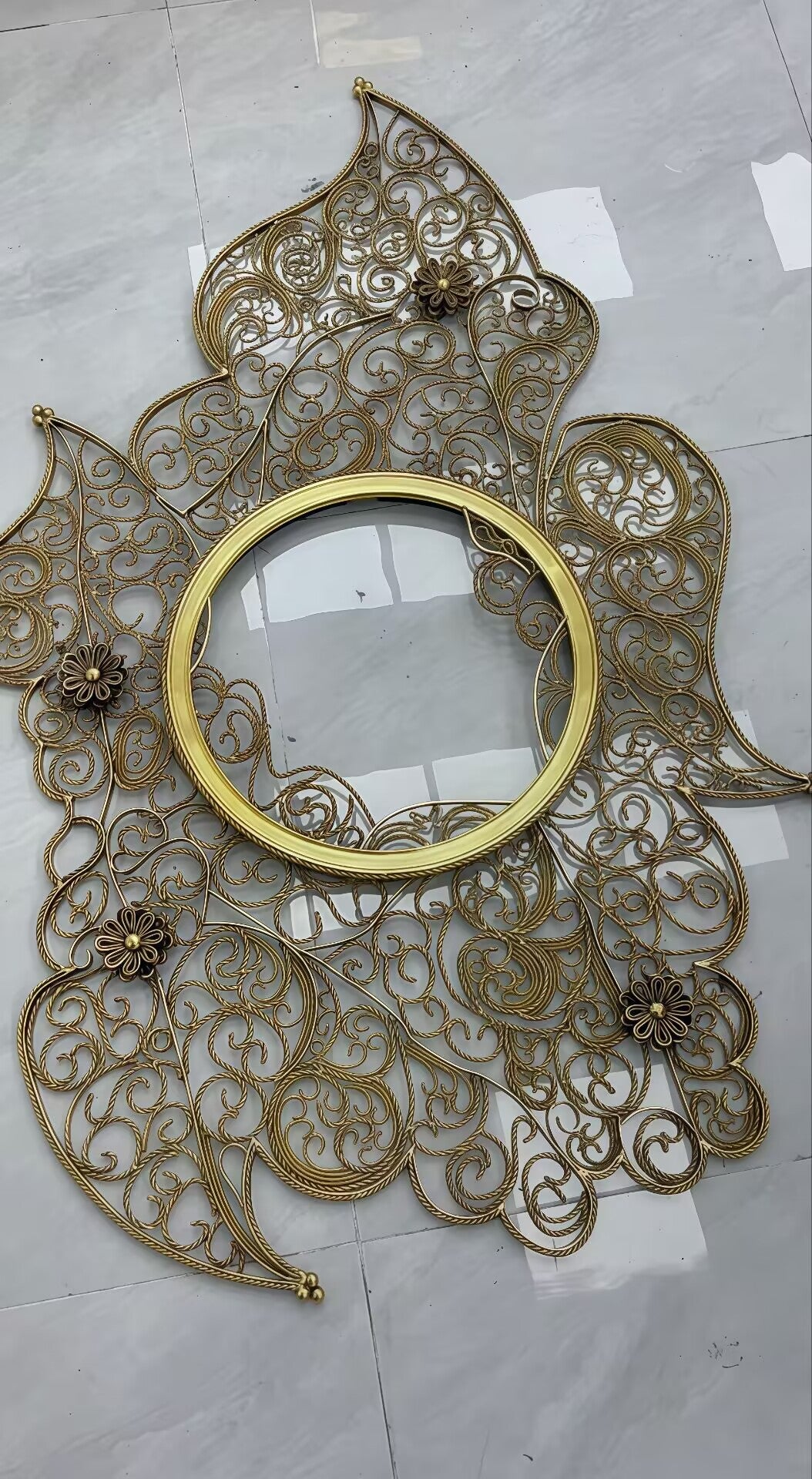 FILIGREE  High-end art wall-mounted pure copper decorative mirror