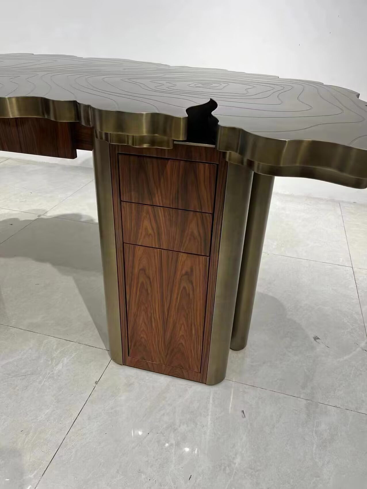 Fortuna Italian Luxurious Solid Wood Metal Etching Office Desk