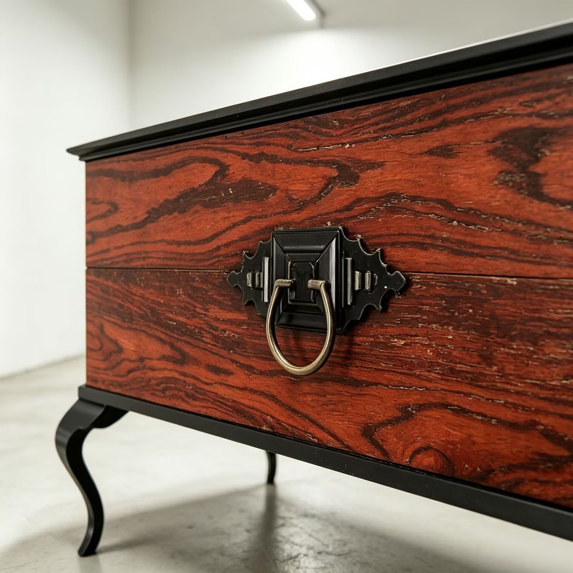 Guggenheim Italian Creativity High-End Solid Wood Nightstand