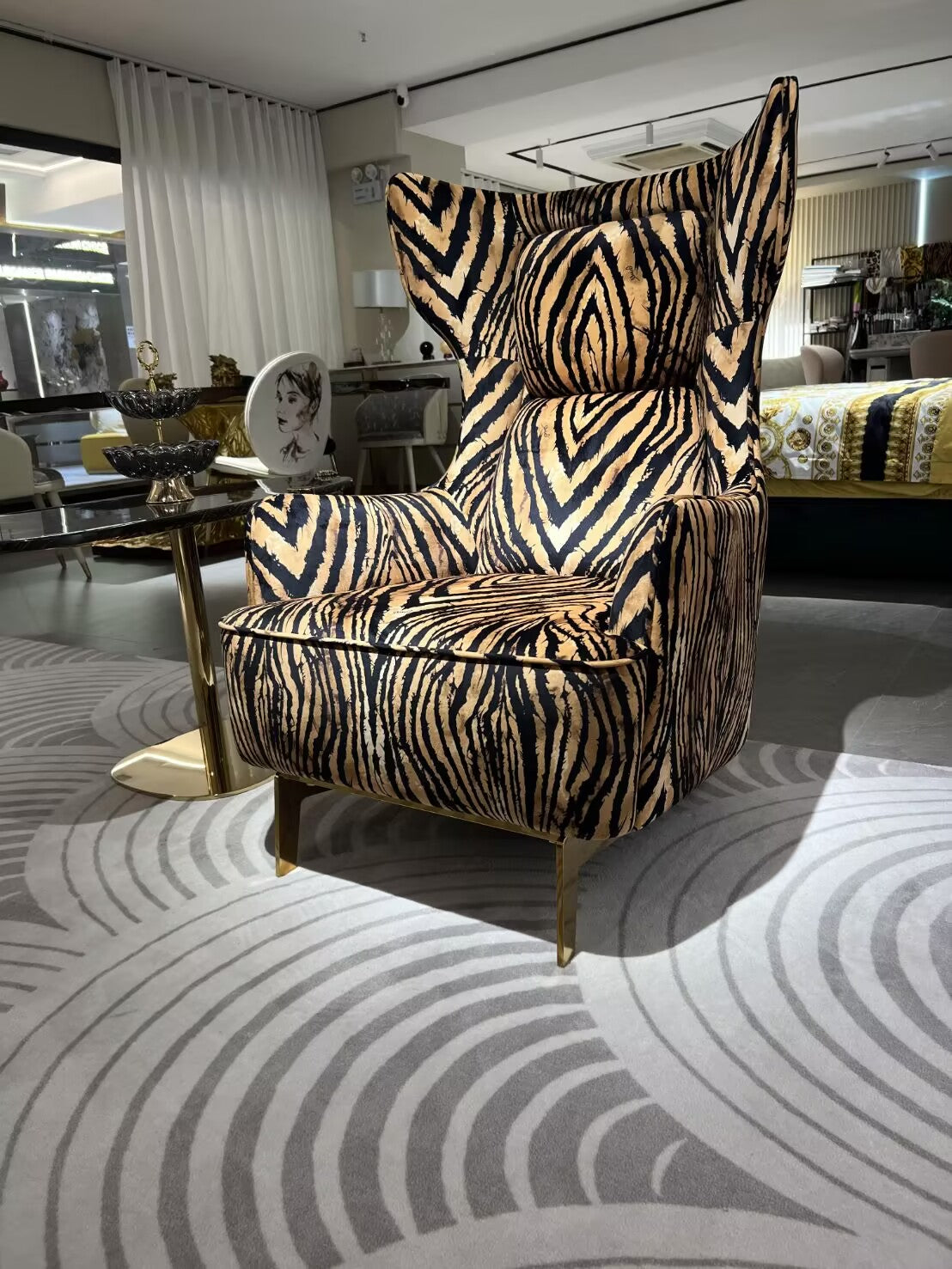 Guam Modern Creativity Stainless Steel Living Room Fabric Sofa Chair