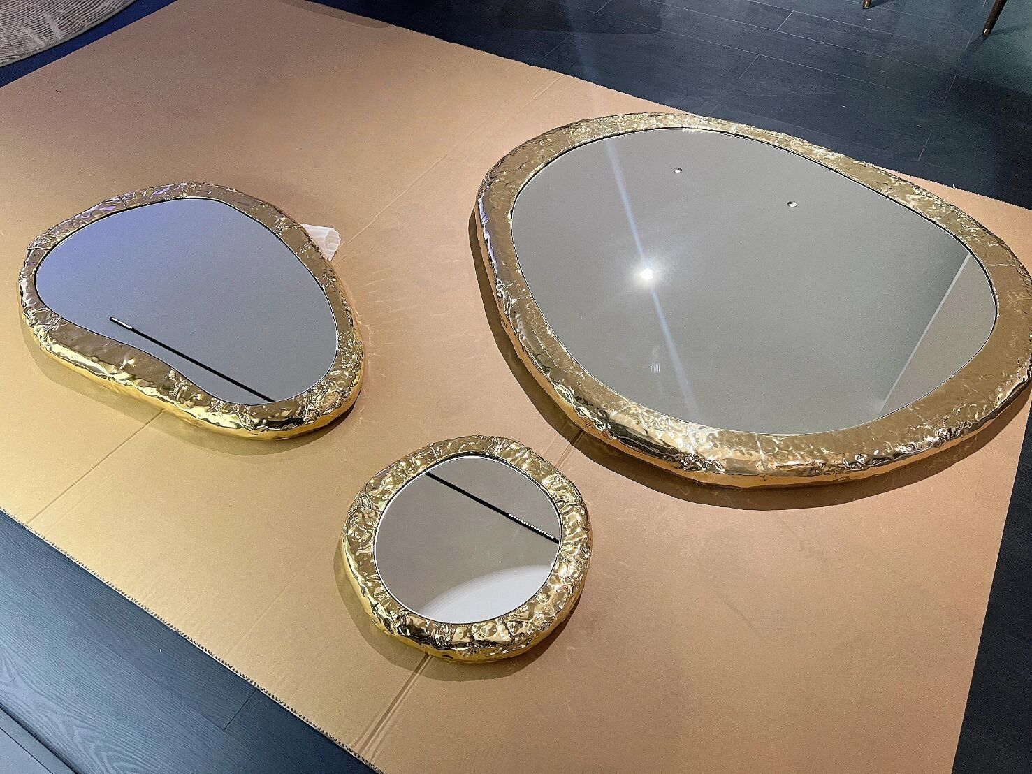HALO Luxury brass special-shaped high-end decorative MIRROR