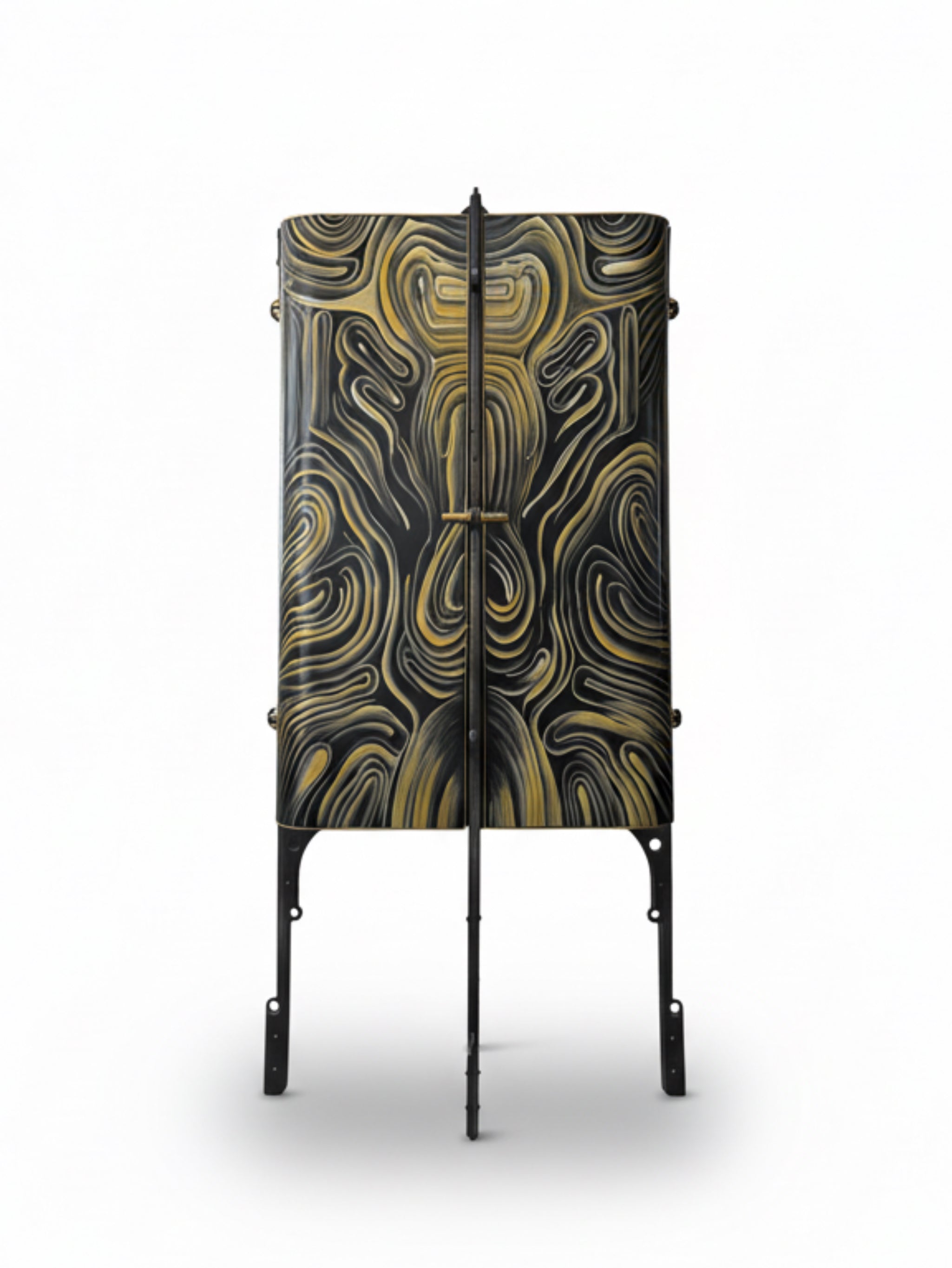 High-end metal unique wine cabinet Hand-painted craftsmanship