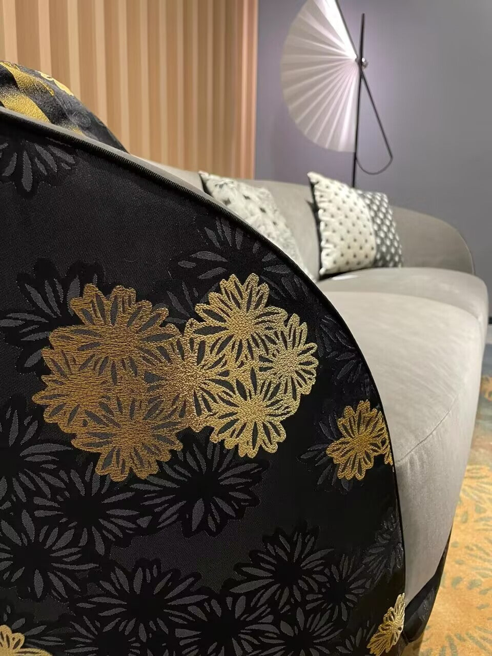 Hyago Living Room Creativity Solid Wood Fabric Embroidery Sofa