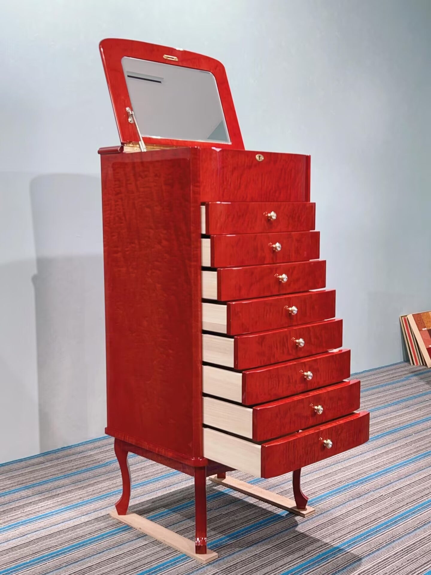 Villa Bedroom Art Solid Wood Floor-Standing Jewelry Cabinet