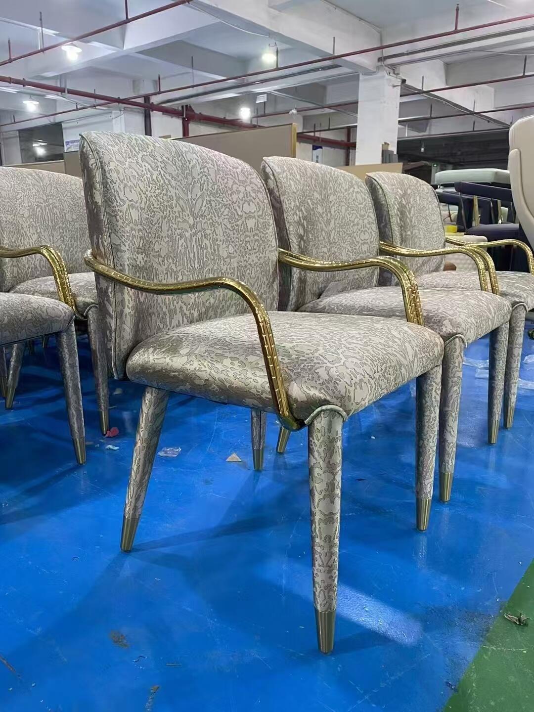 Kivu Luxury Metal Creativity Modern Minimalism Fabric Dining Chair
