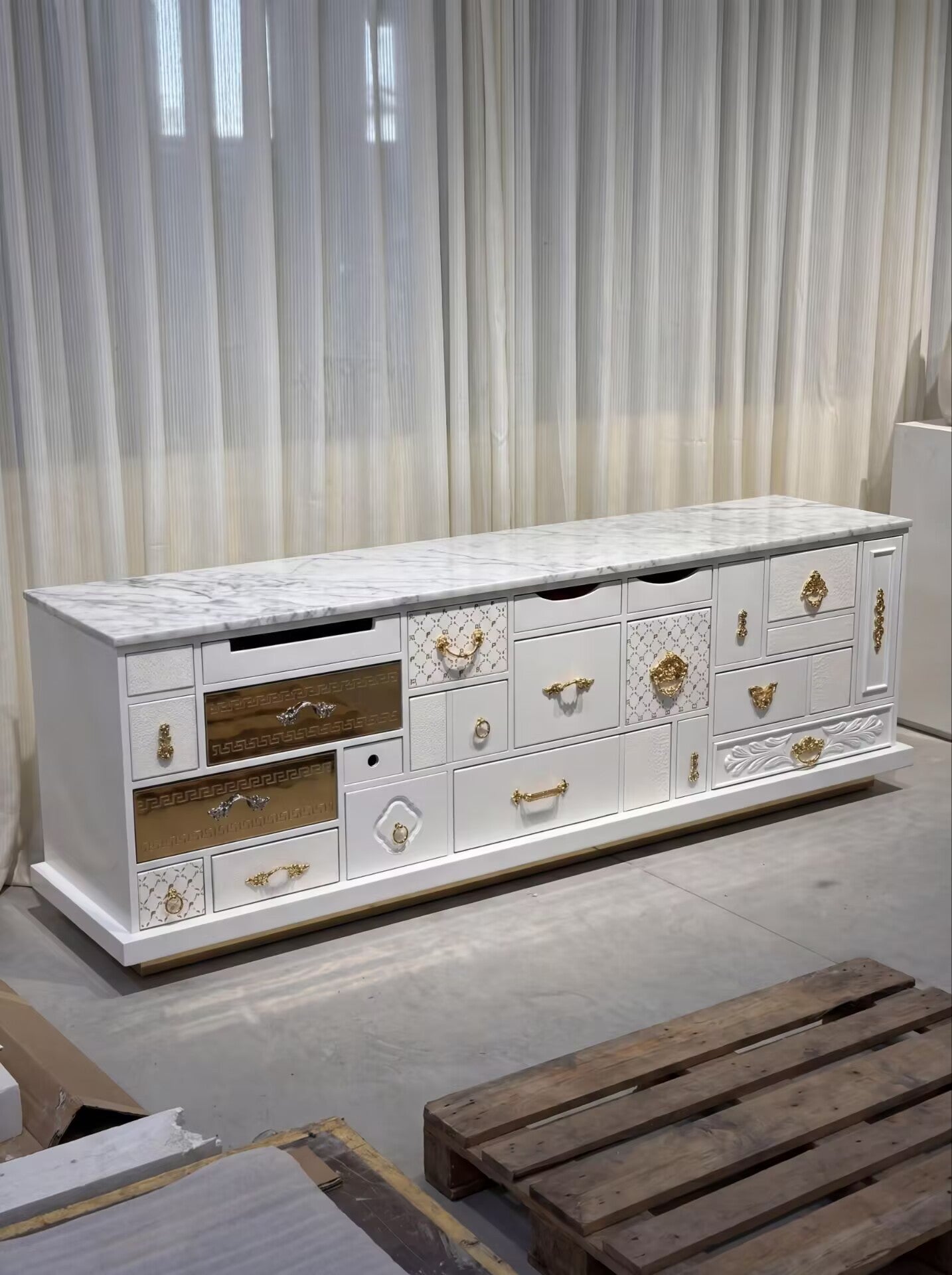 Mondrian Italian Luxury Unique Creativity Solid Wood Tv Cabinet