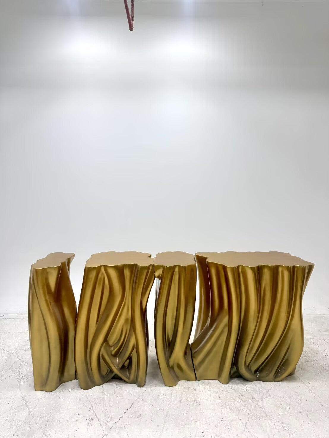 MONOCHROME GOLD  High-end special-shaped fiberglass consoles