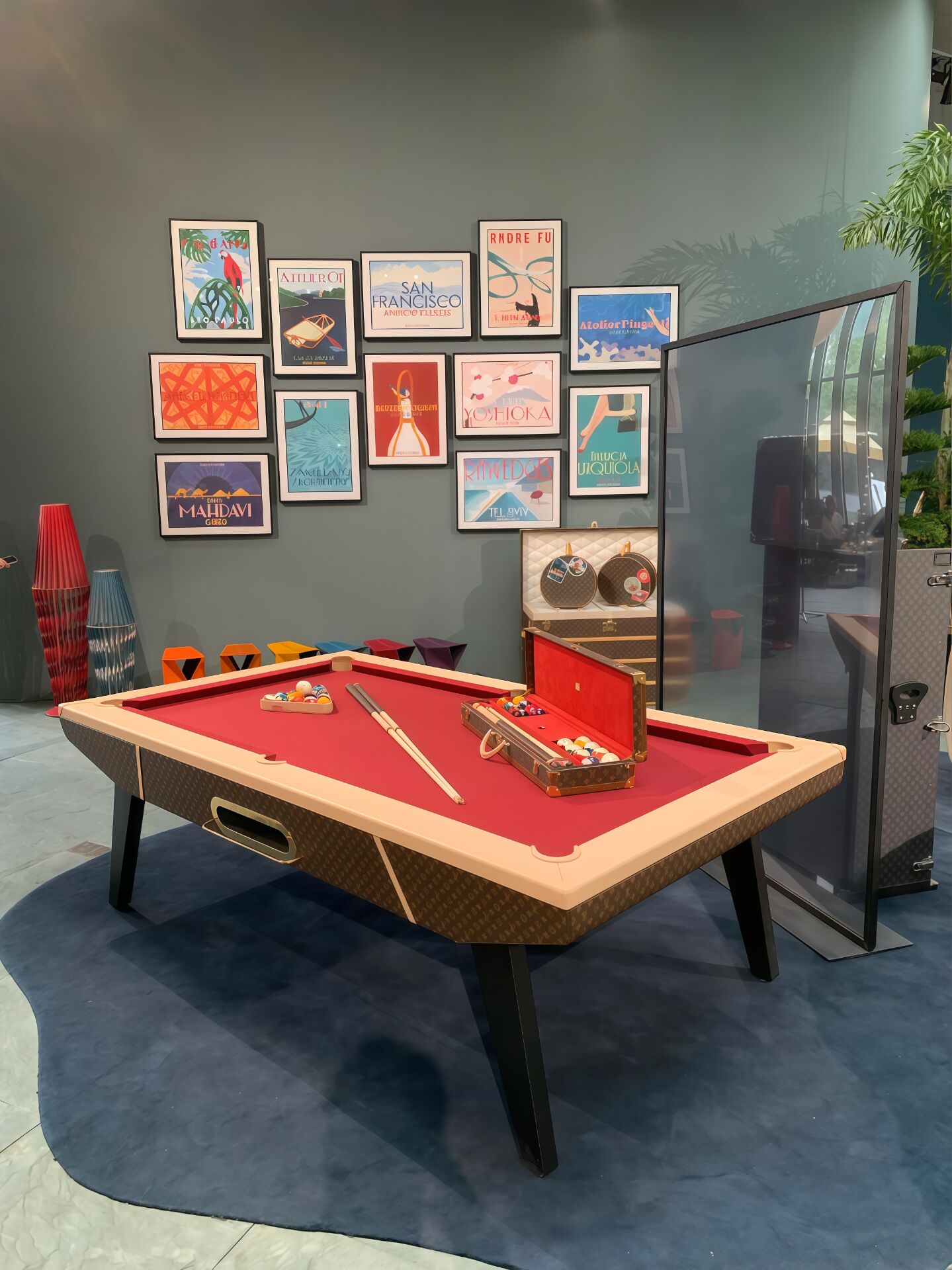 Monogram High-End Luxury Solid Wood Creative Standard Billiard Table