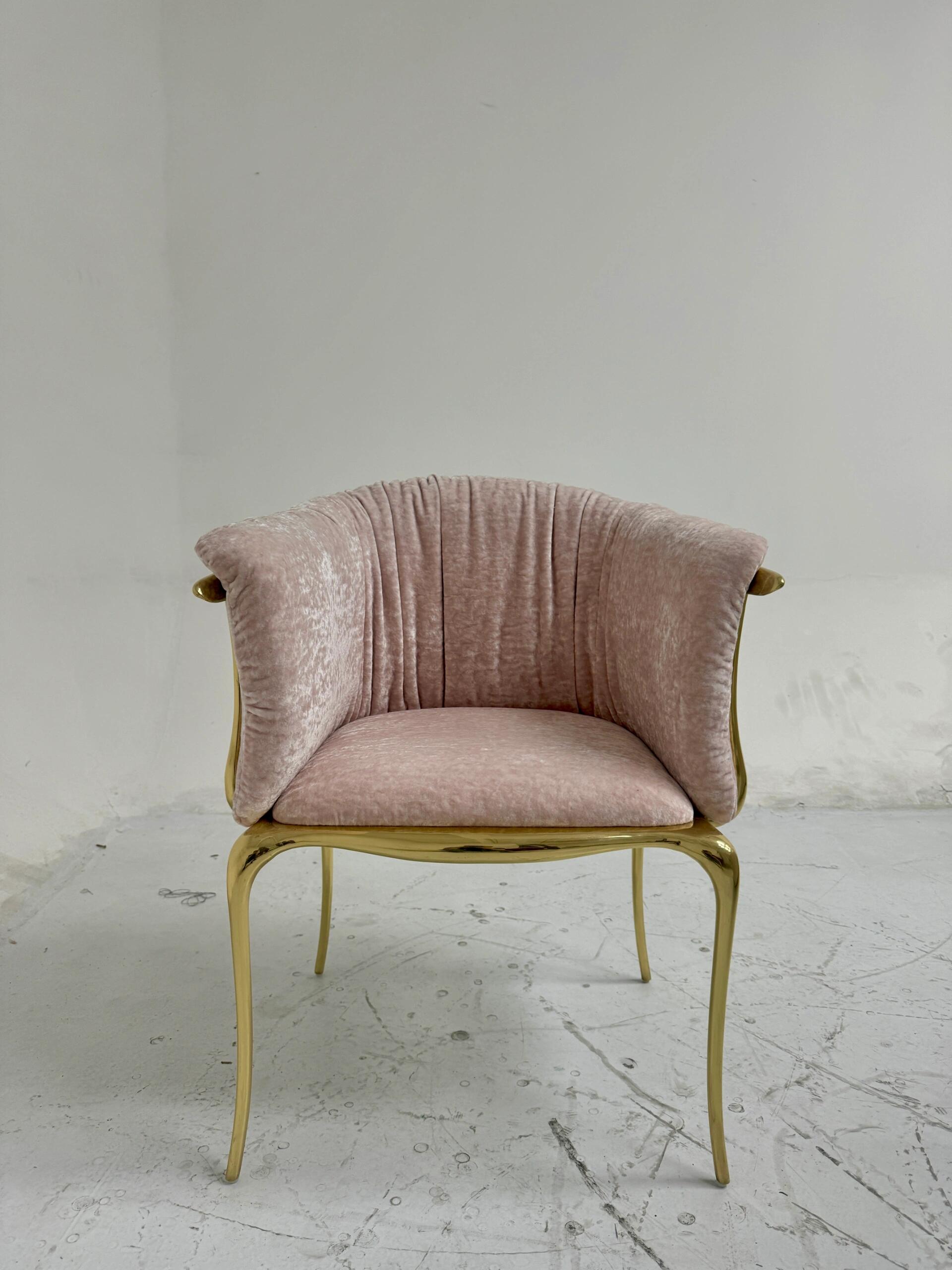 Nº 11 Luxury Upscale Designer Unique Creativity Metal Dining Chair
