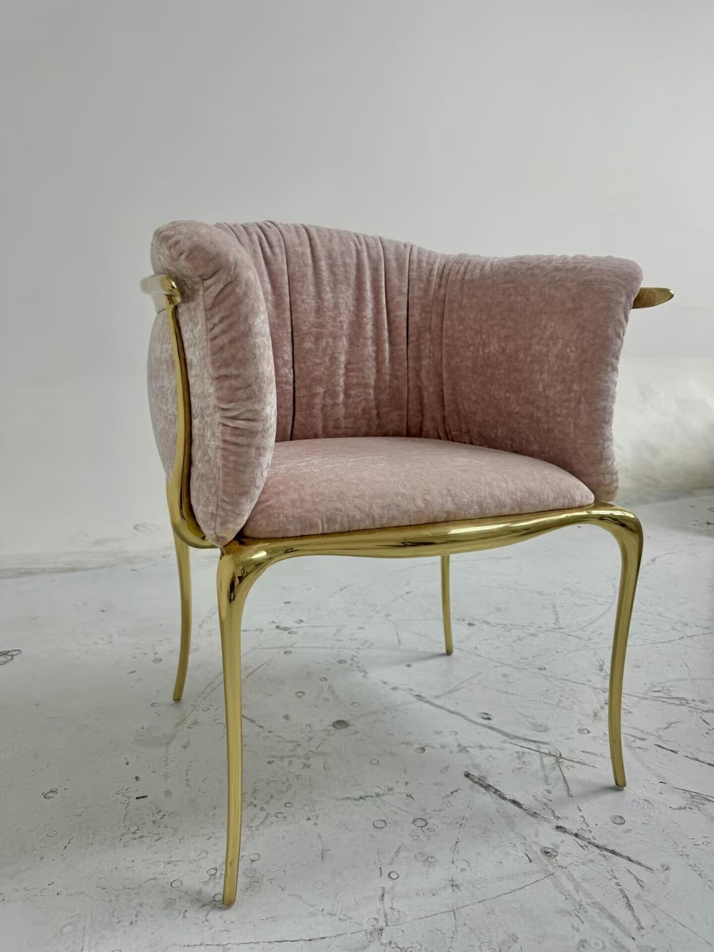 Nº 11 Luxury Upscale Designer Unique Creativity Metal Dining Chair
