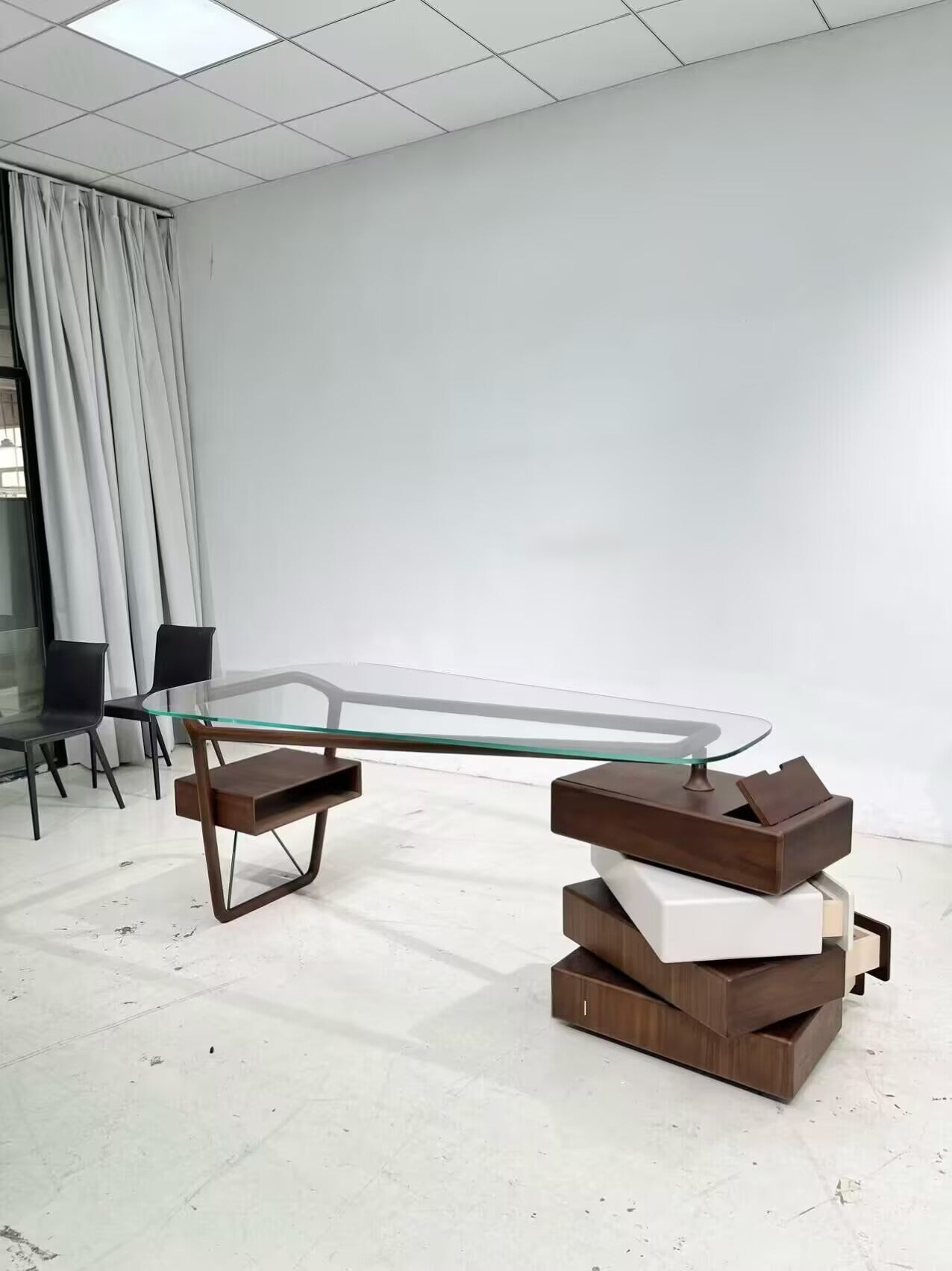Omaggio Italian Artistic Minimalism Solid Wood Customize Glass Desk