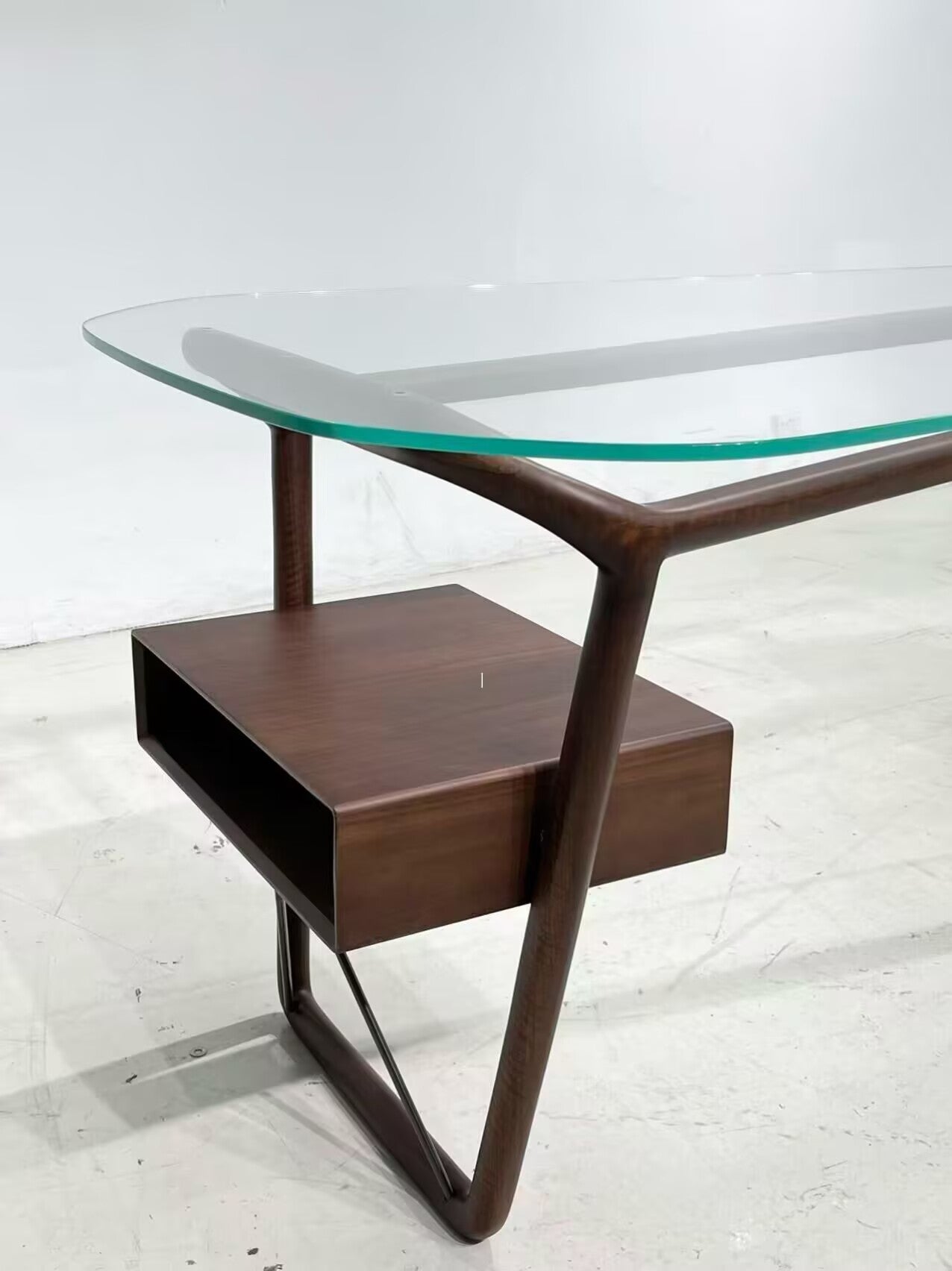 Omaggio Italian Artistic Minimalism Solid Wood Customize Glass Desk