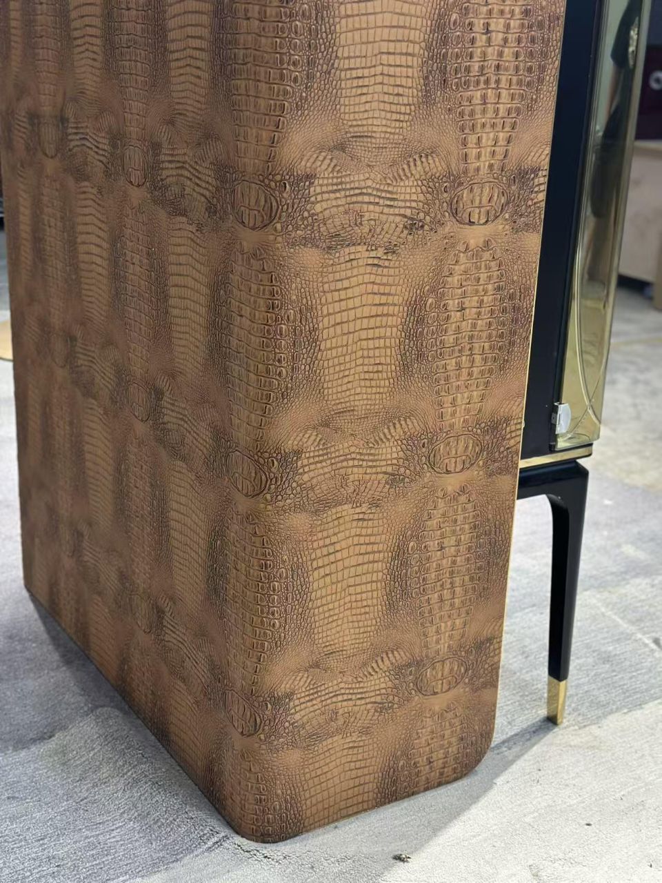 Palawan High End Creativity Minimalist Solid Wood Wine Cabinet