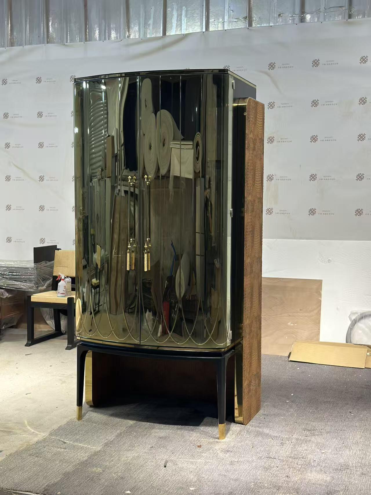 Palawan High End Creativity Minimalist Solid Wood Wine Cabinet
