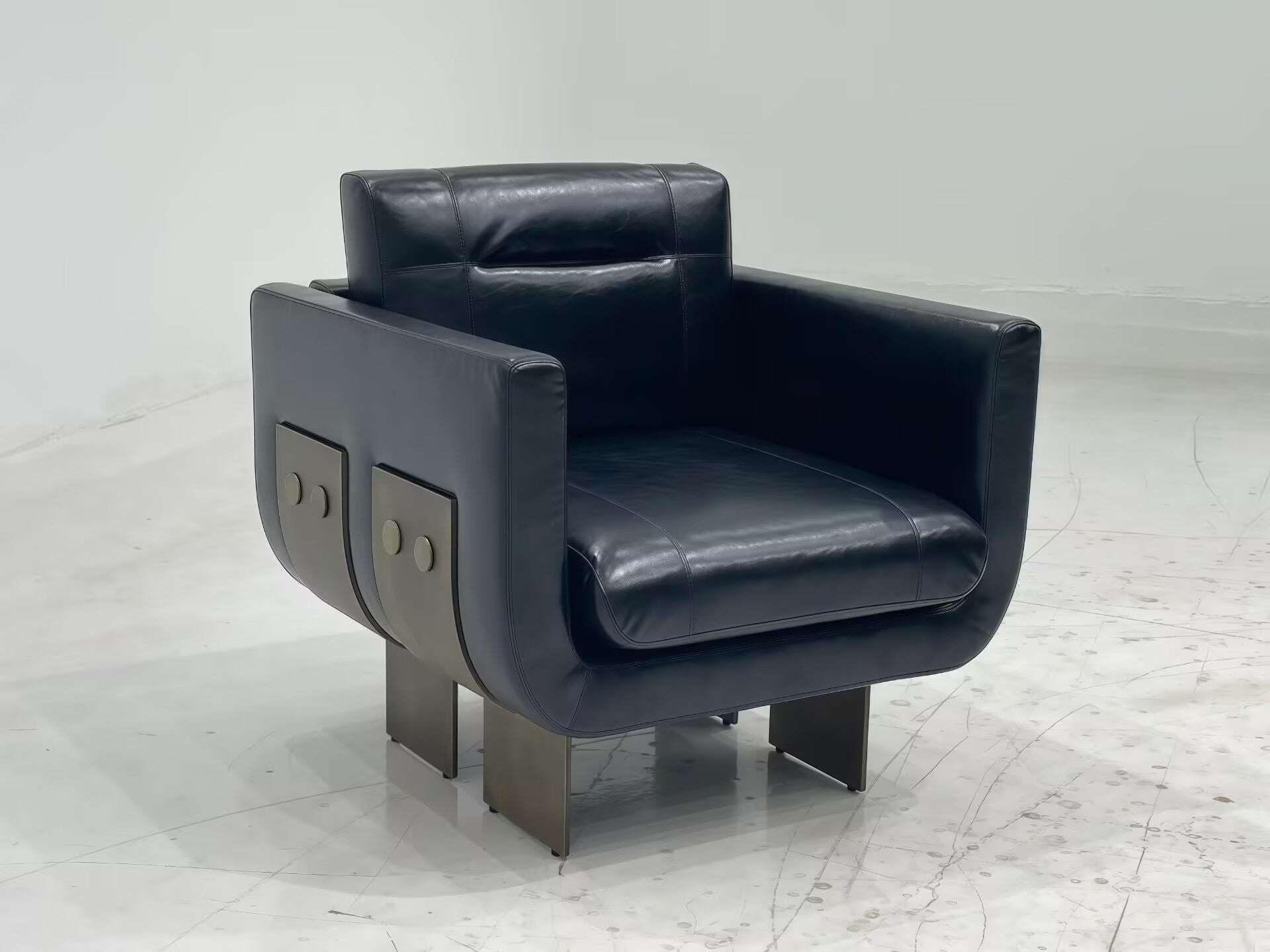 Primal High-End Stainless Steel Art Genuine Leather Lounge Chair