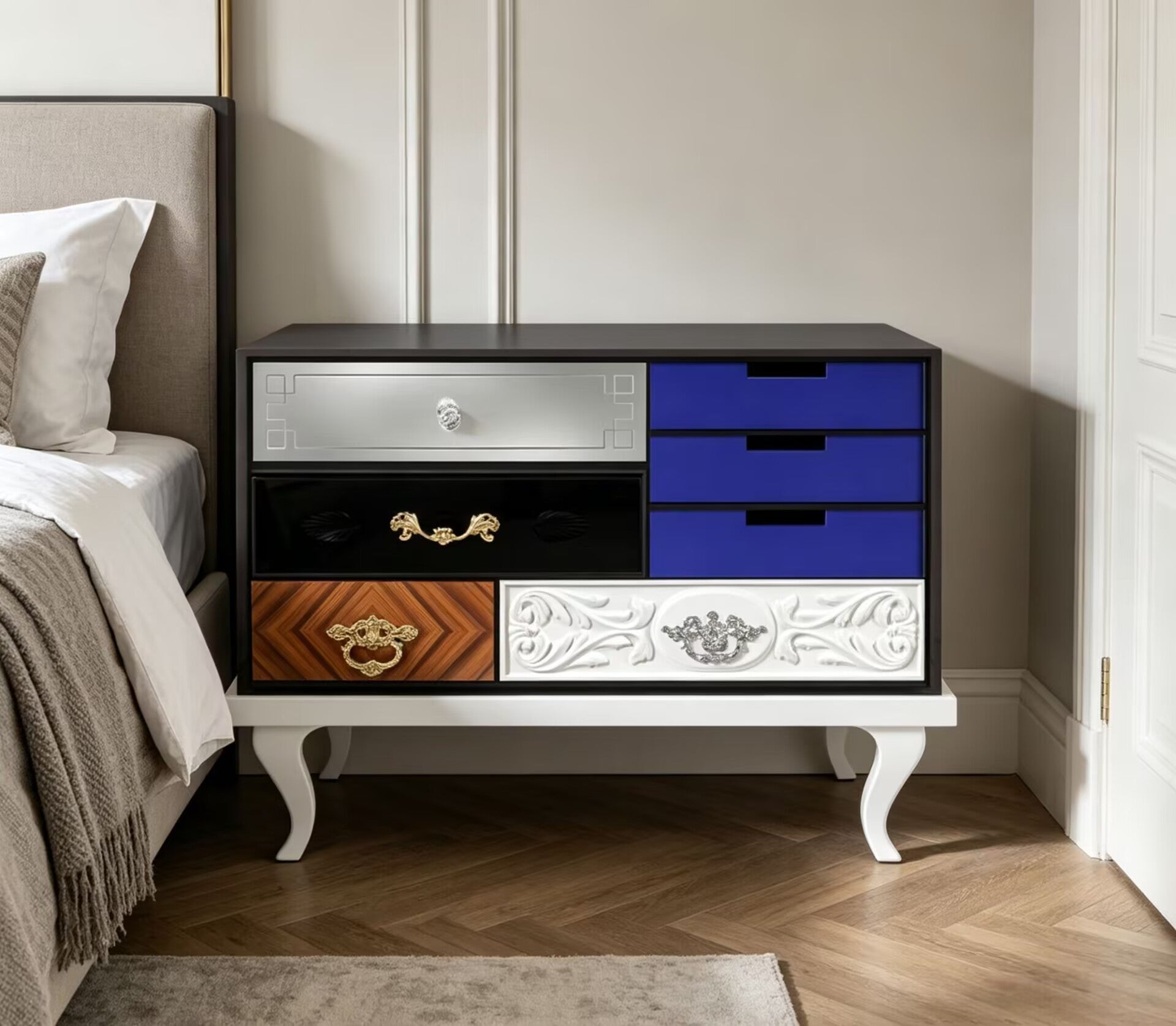 Soho Luxurious Unique Creativity High-End Solid Wood Nightstand