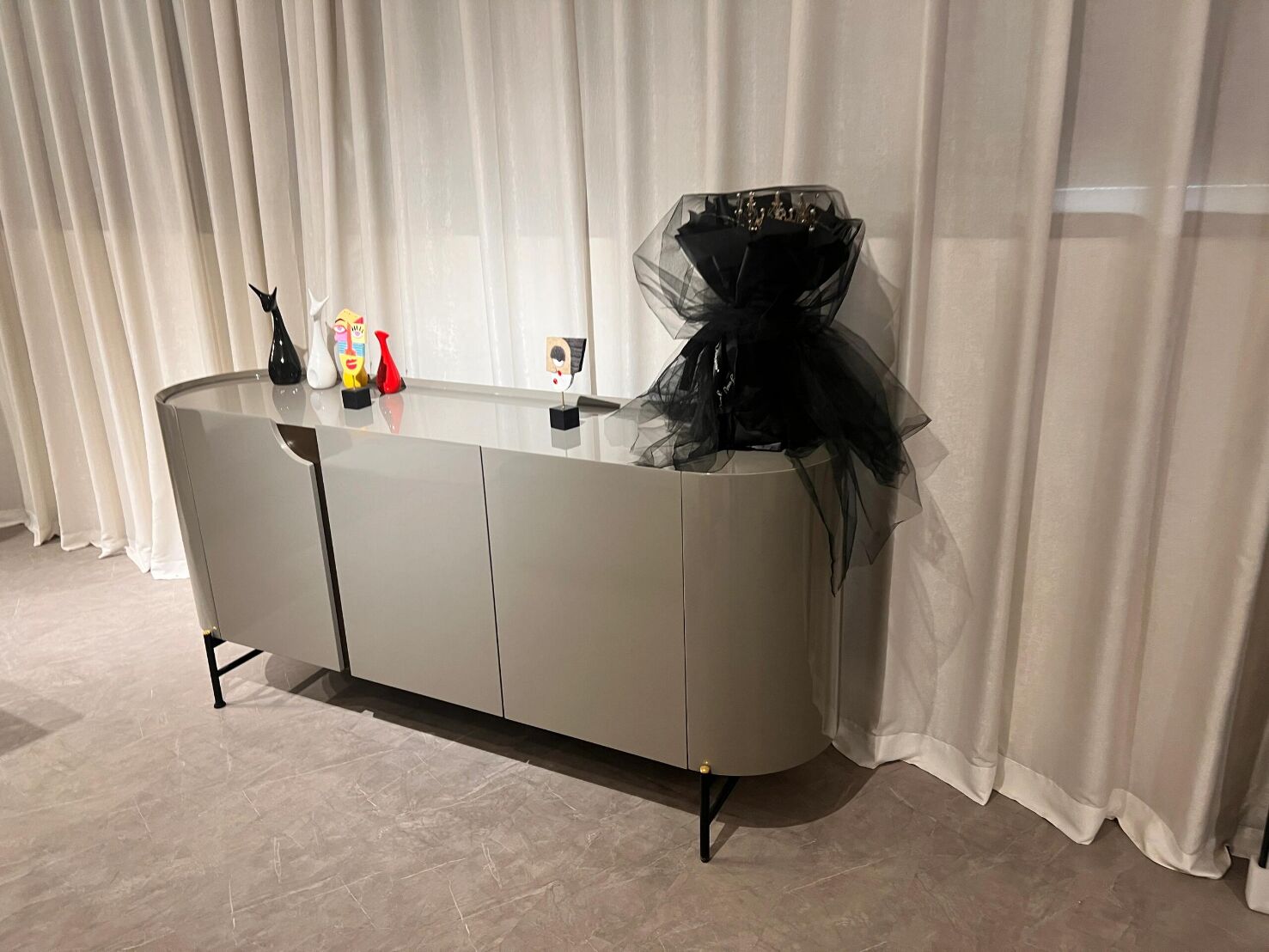 Villa Living Room Unique Artistic Metal Simplicity Solid Wood Sideboard