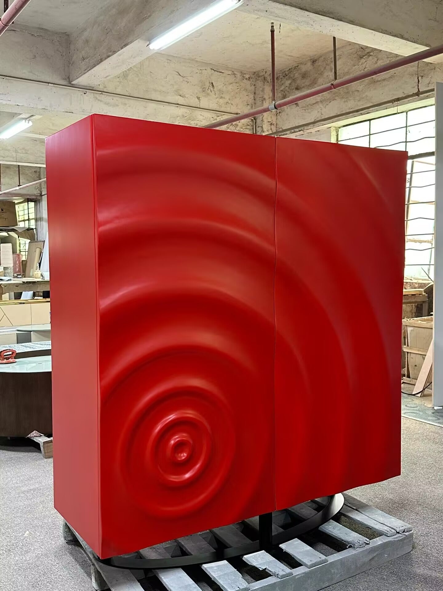 Speed Up Upscale Metal Teardrop Shape Solid Wood Sideboard