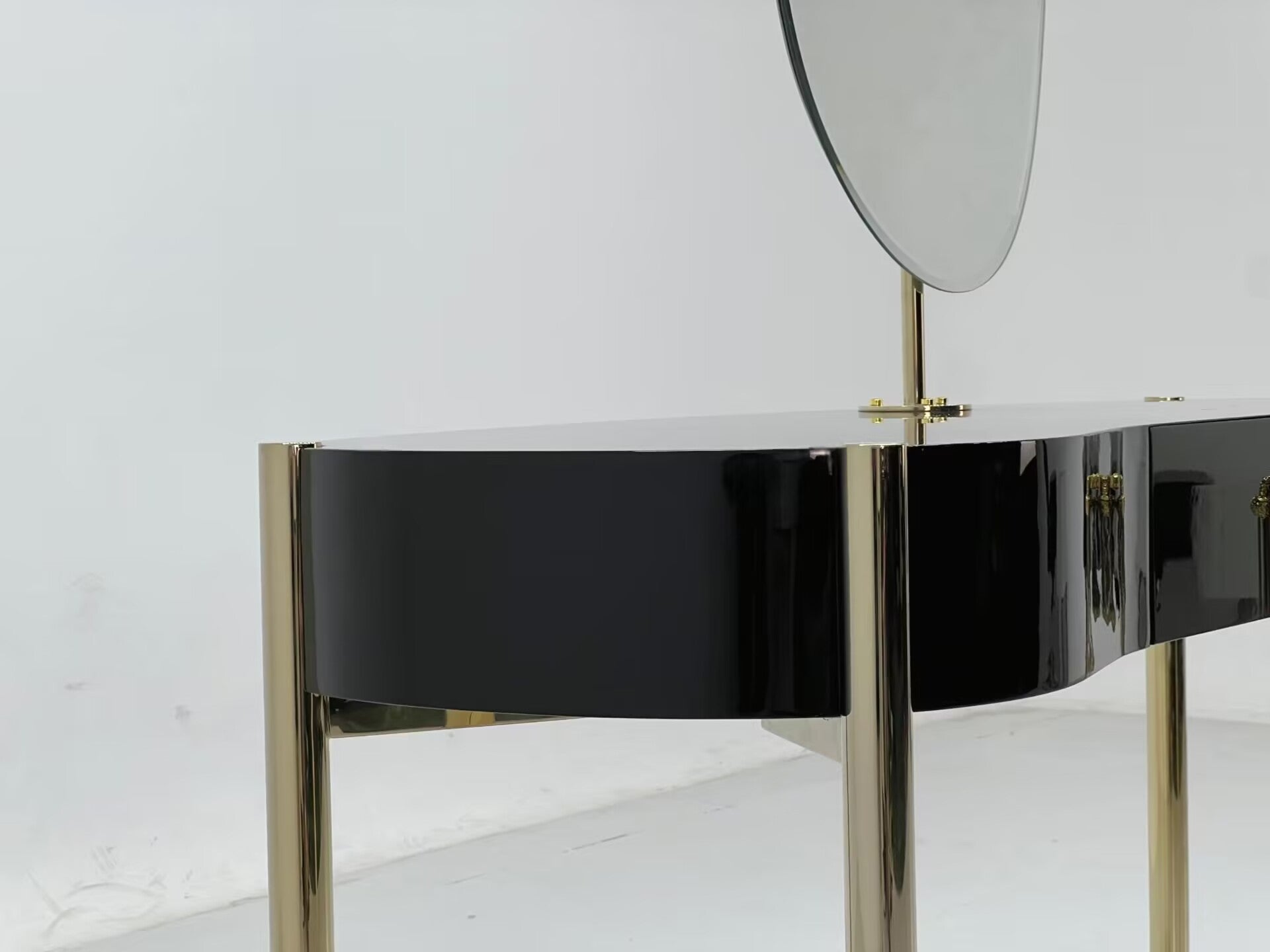 Trinidad Designer Simplicity Solid Wood Customize Dressing Table