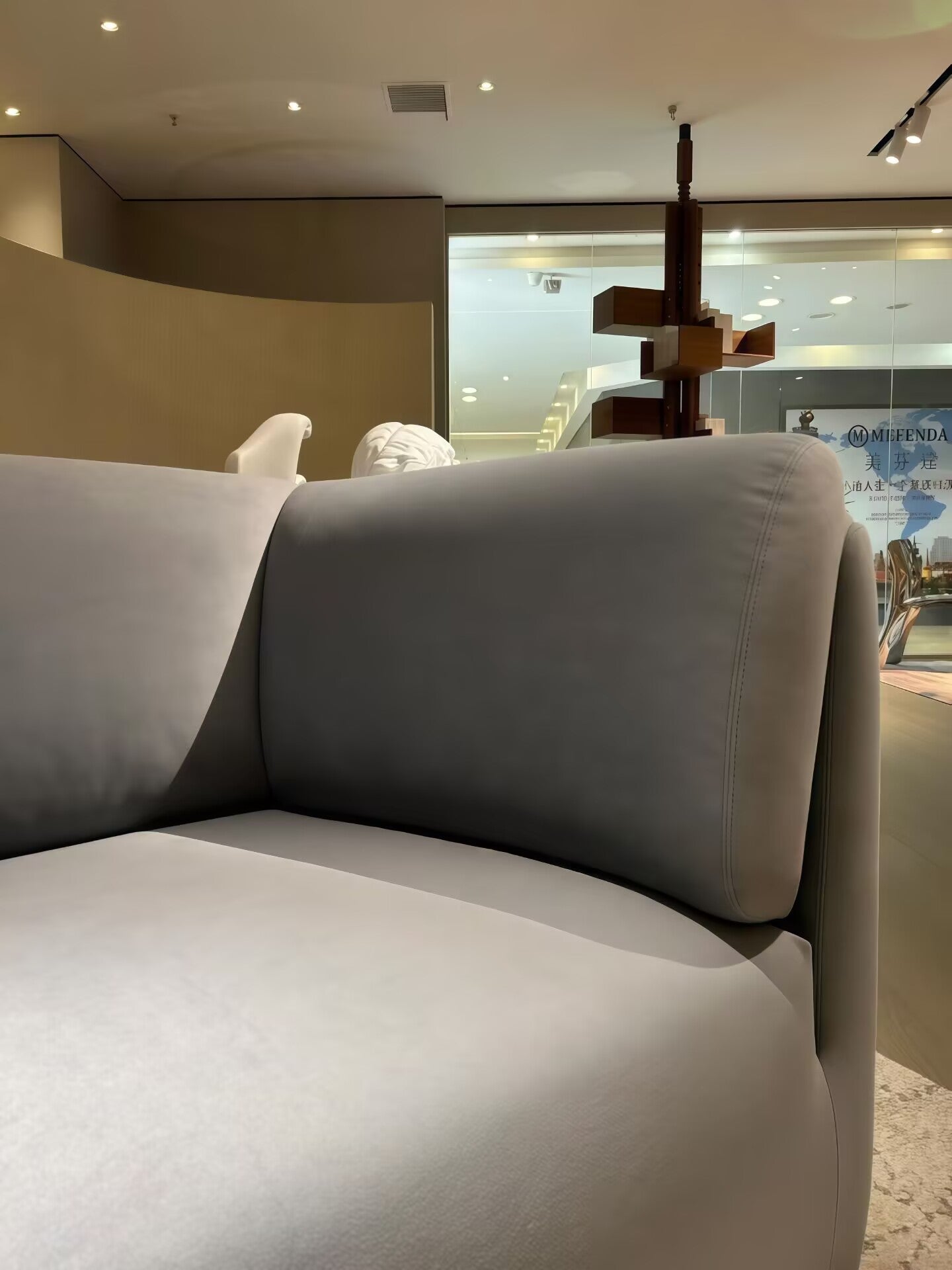 VERSAILLES Modern light luxury solid wood carved fabric sofa