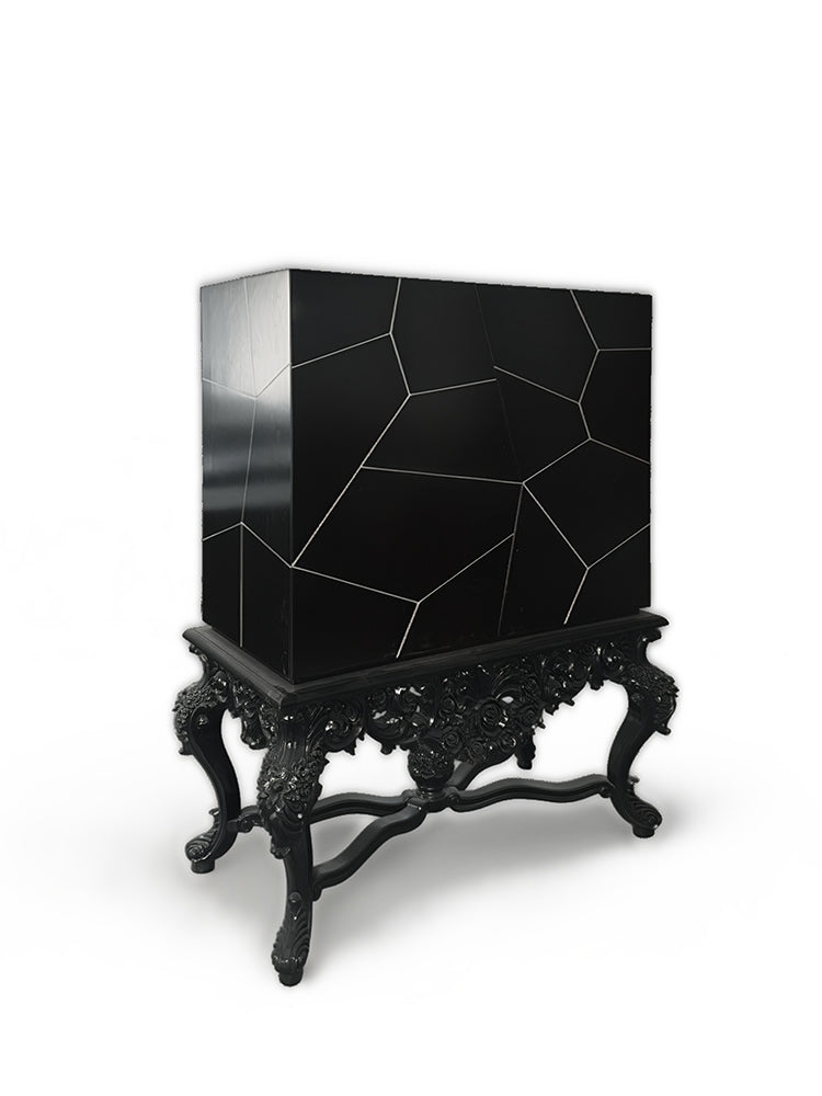 VICTORIA High-end solid wood carved wine cabinet