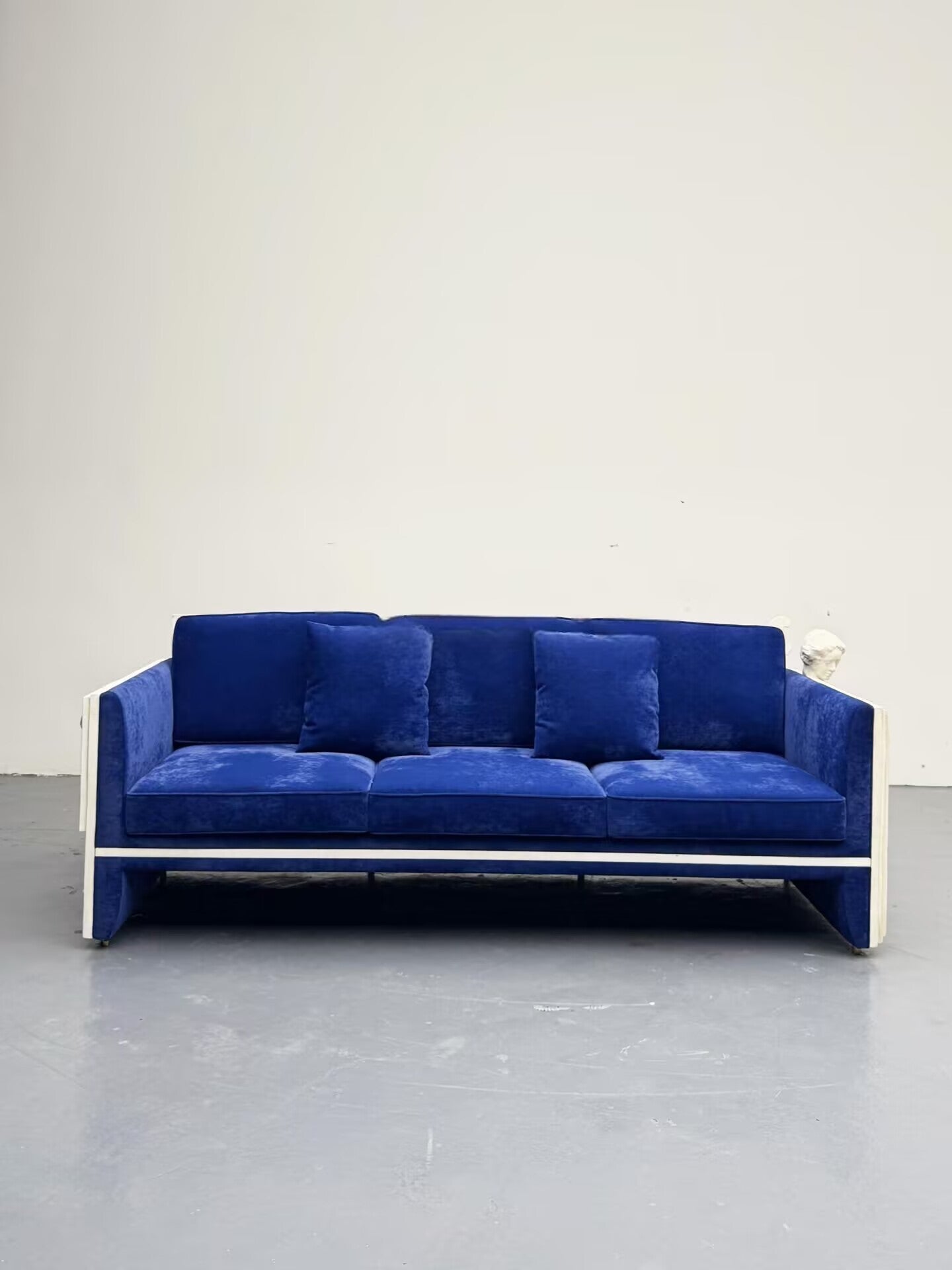 Versailles High-End Solid Wood Artistic Relief Fabric Multi-Seat Sofa