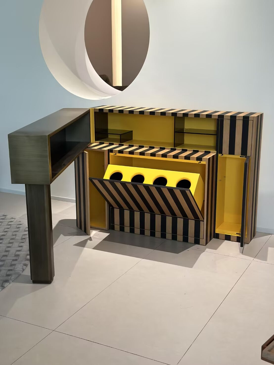 Aperitivo Luxurious High End Solid Wood Commission Bar Counter