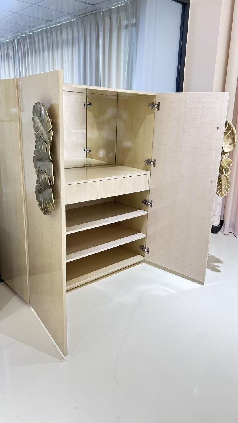 Azingo Metal Creative Luxurious Minimalist Solid Wood Wine Cabinet