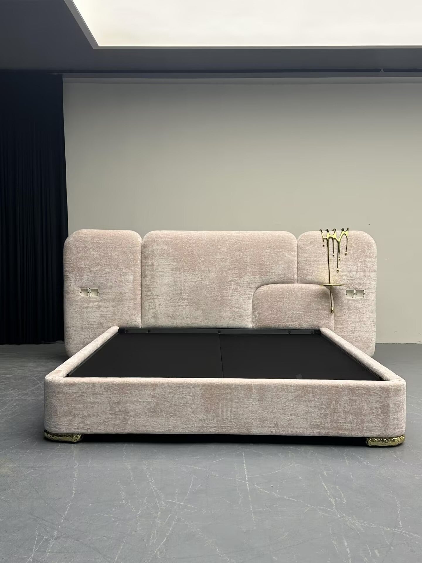 Villa Bedroom Luxurious Modern Simple High-End Fabric Bed