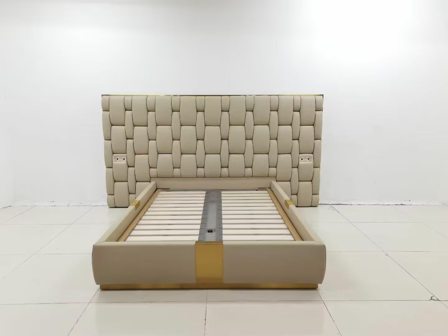 Luxurious Master Bedroom Genuine Leather Widescreen Bed