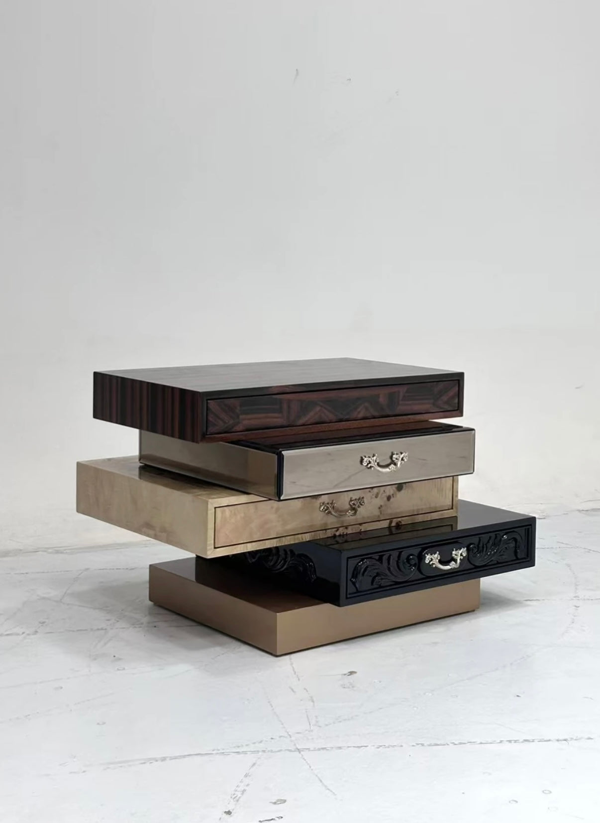 frank Villa multi-drawer solid wood irregular nightstand