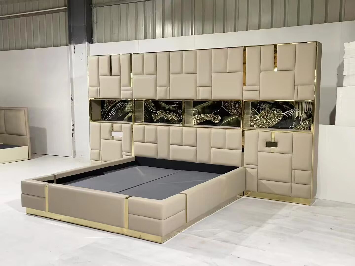 Beloved Art Italian Luxurious Genuine Leather Commission Double Bed