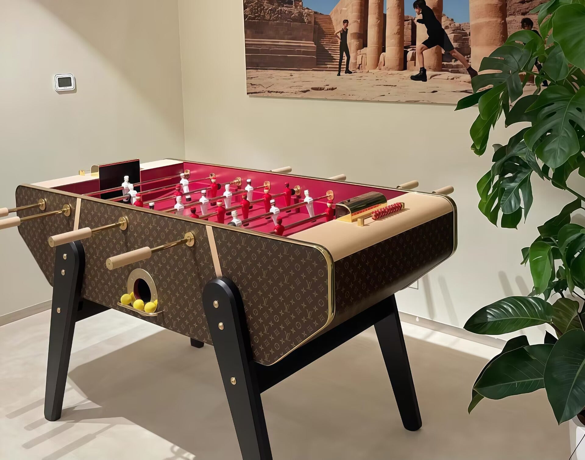 Canvas Entertainment Club High-End Leather Solid Wood Table Football