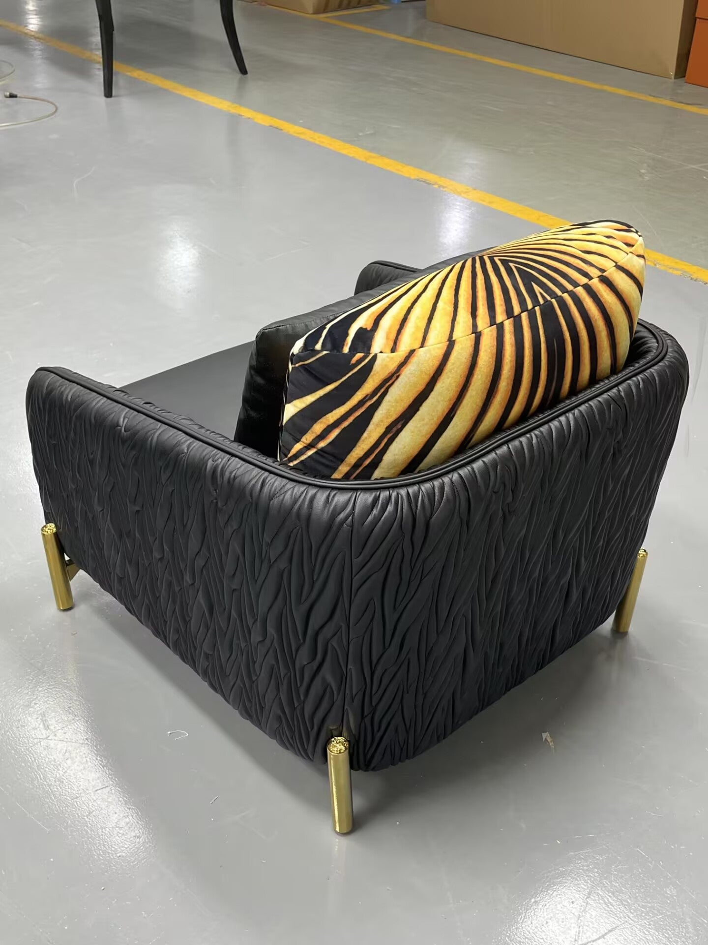 Clifton Italian Luxurious Villa Living Room Genuine Leather Sofa Chair